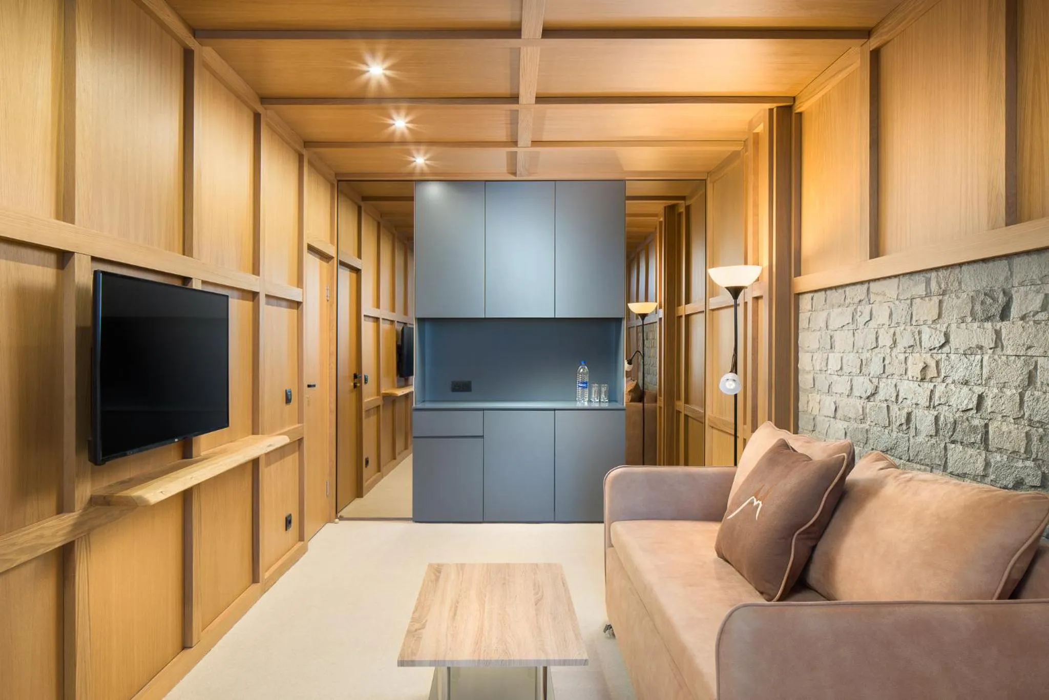 TV and multimedia in Hotel and Relax Moreni