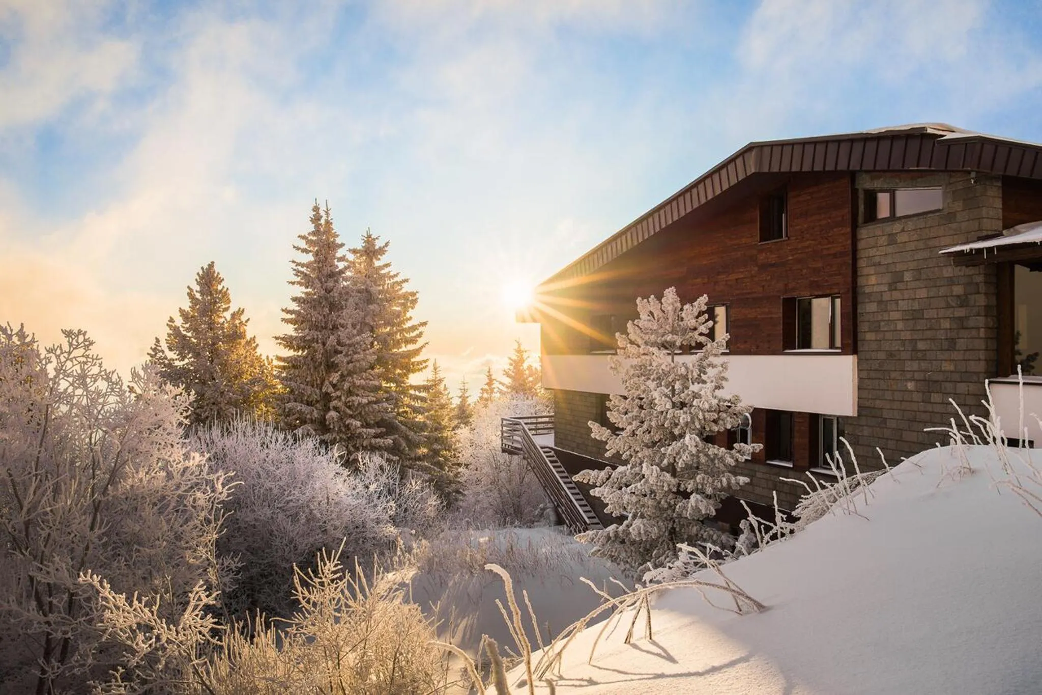 Property building in Hotel and Relax Moreni