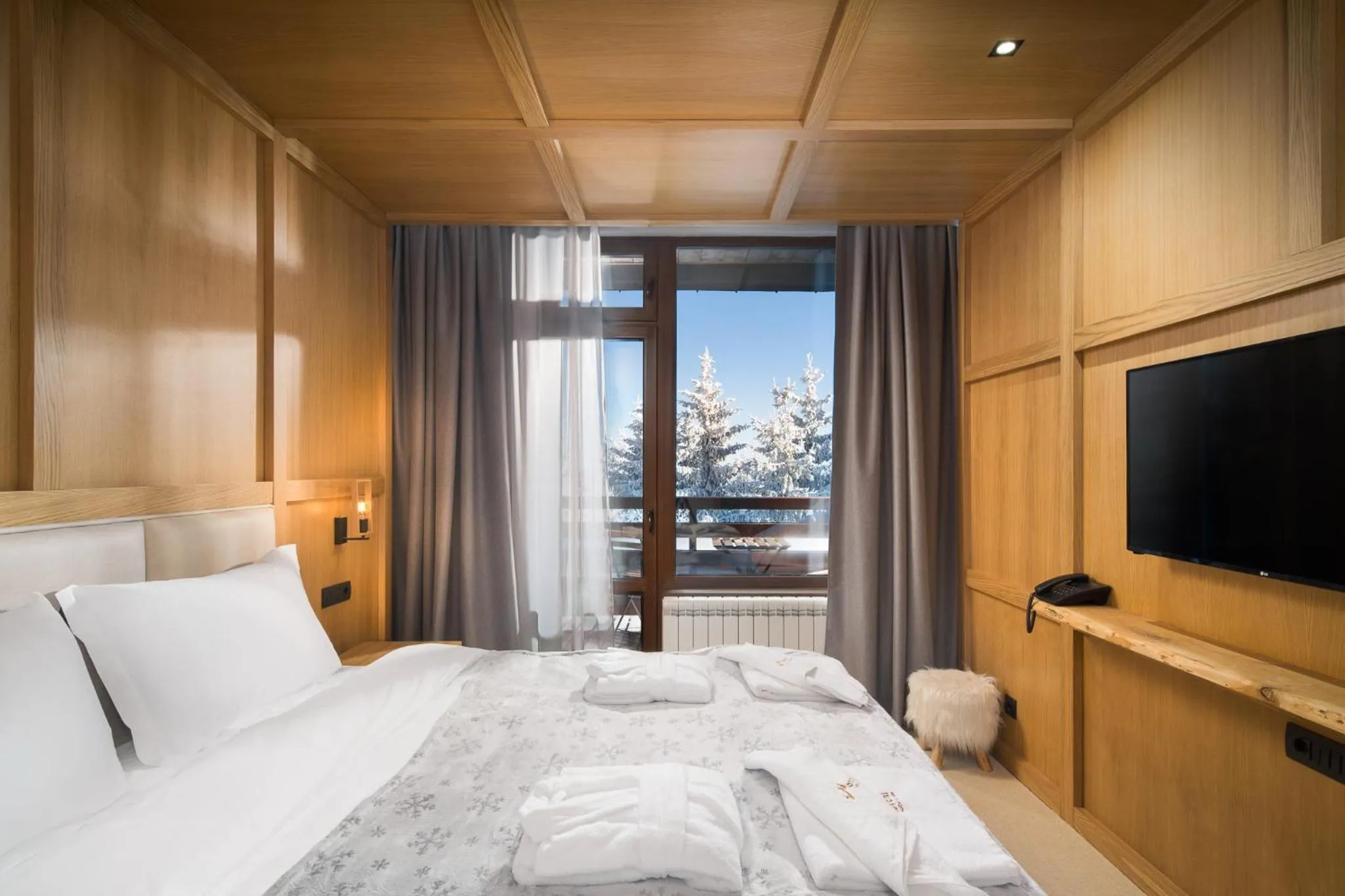 Bed in Hotel and Relax Moreni