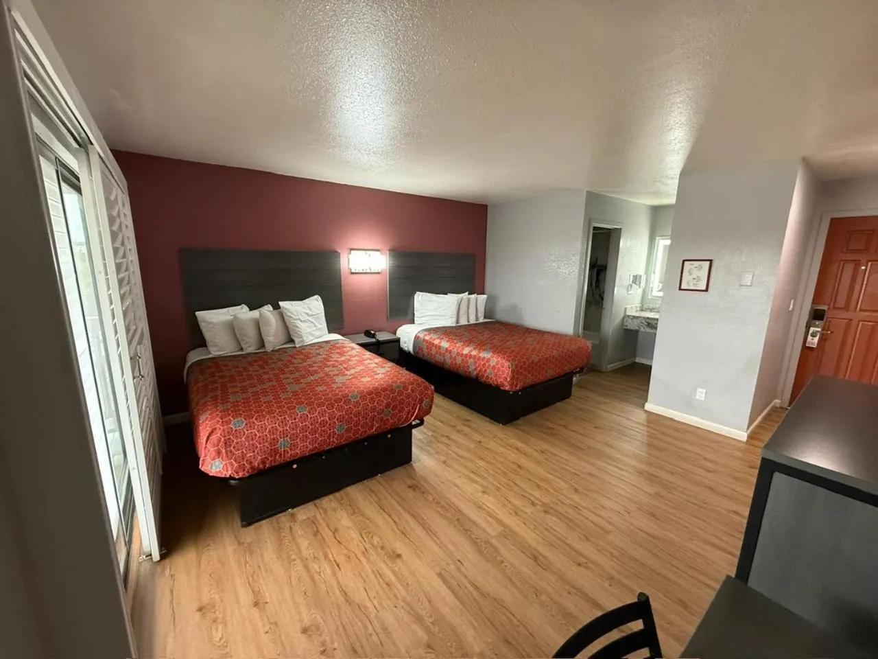 Bed in Ocean Gate Inn