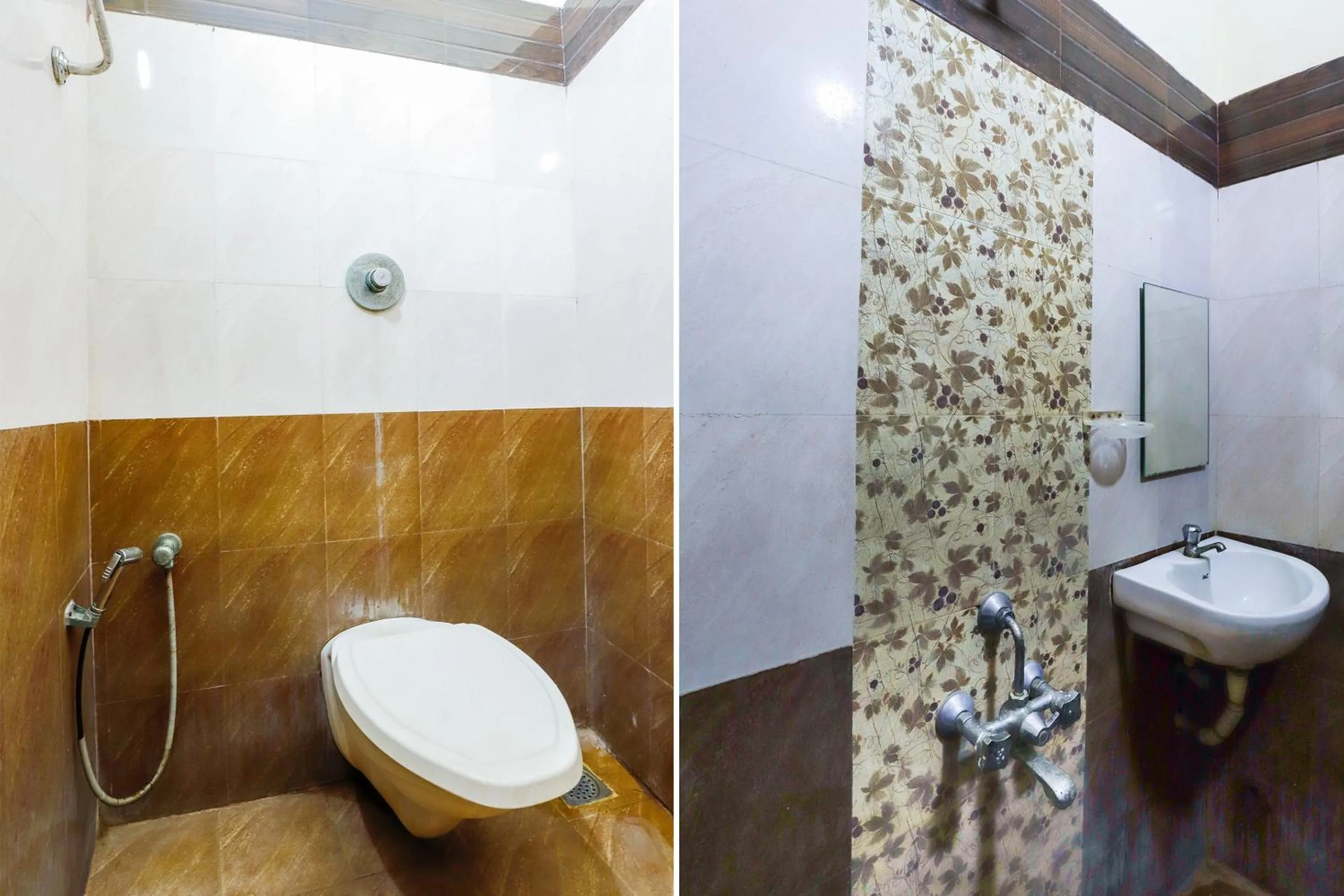 Bathroom in SPOT ON Central Inn