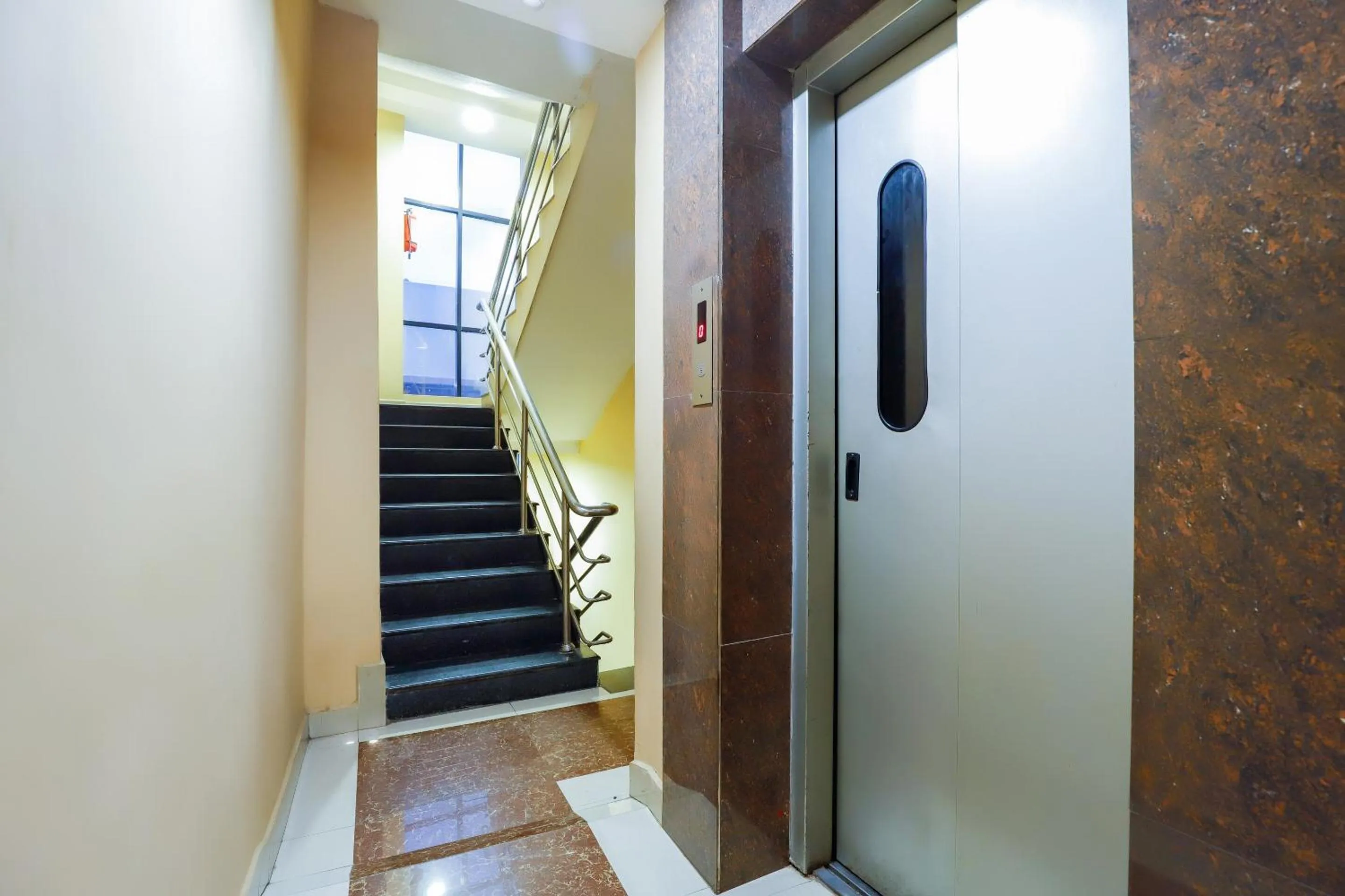 Lobby or reception in SPOT ON Central Inn