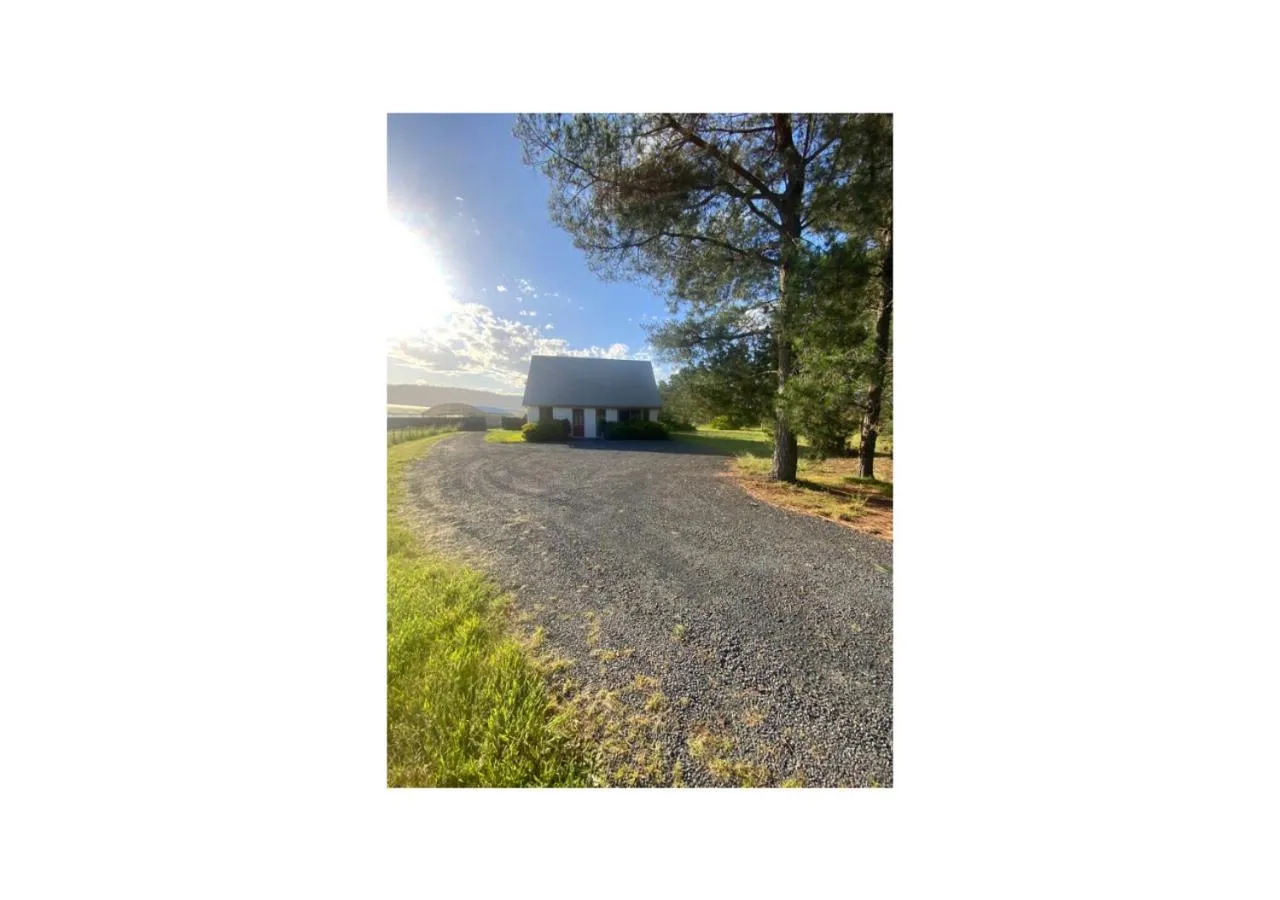 Property building in Alexanders Of Richmond