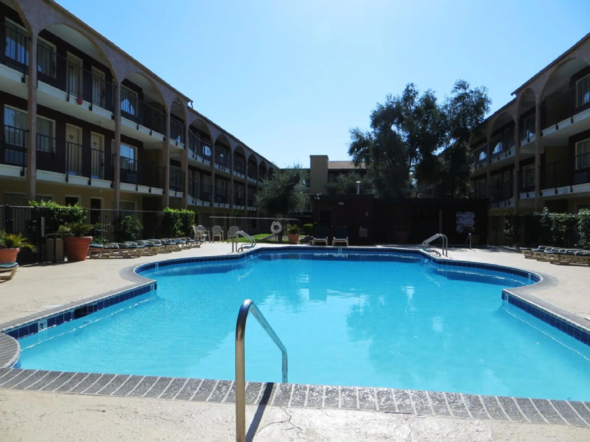 Swimming pool in Mardi Gras Hotel & Casino
