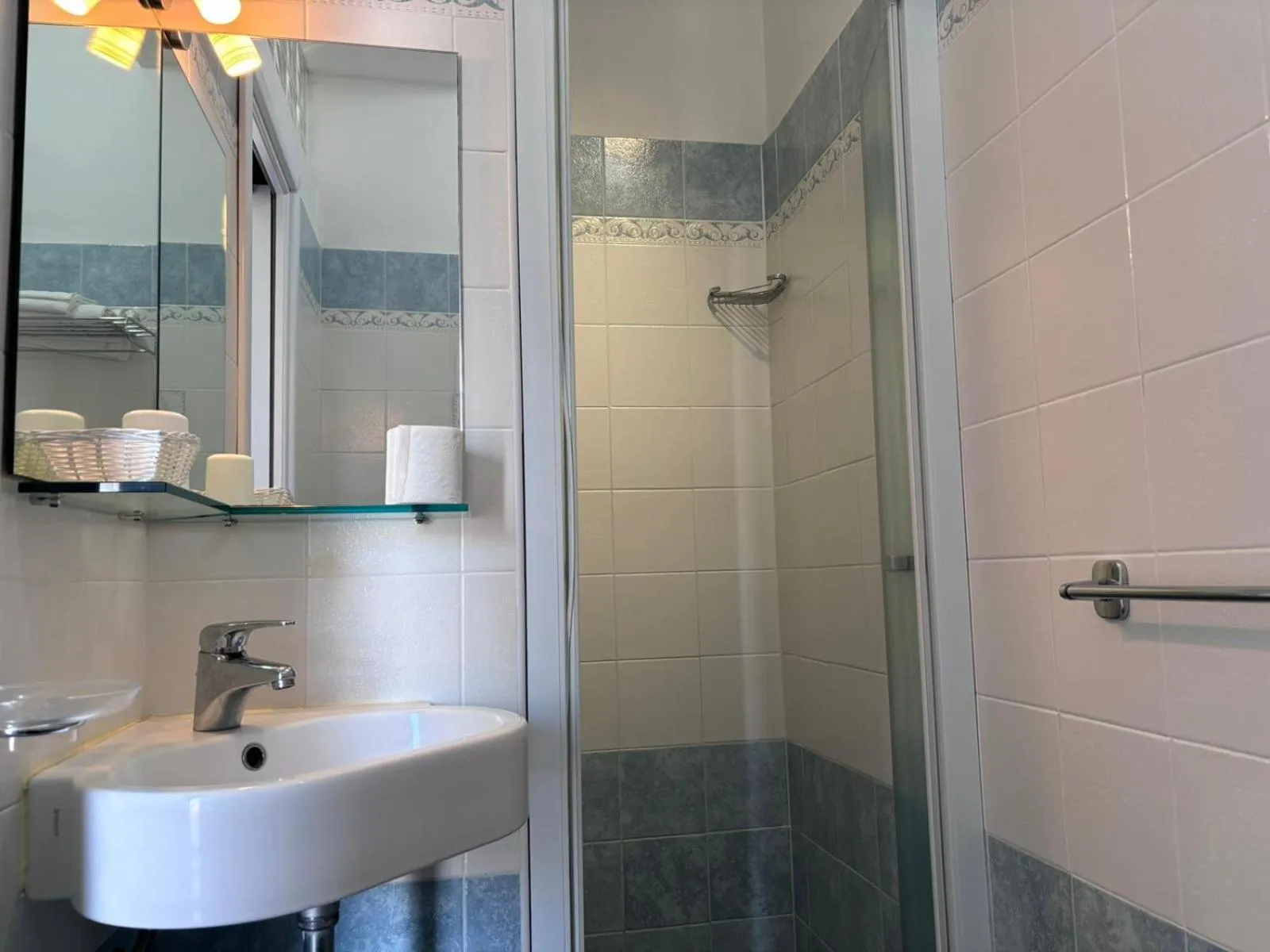 Shower in Hotel Belfiore