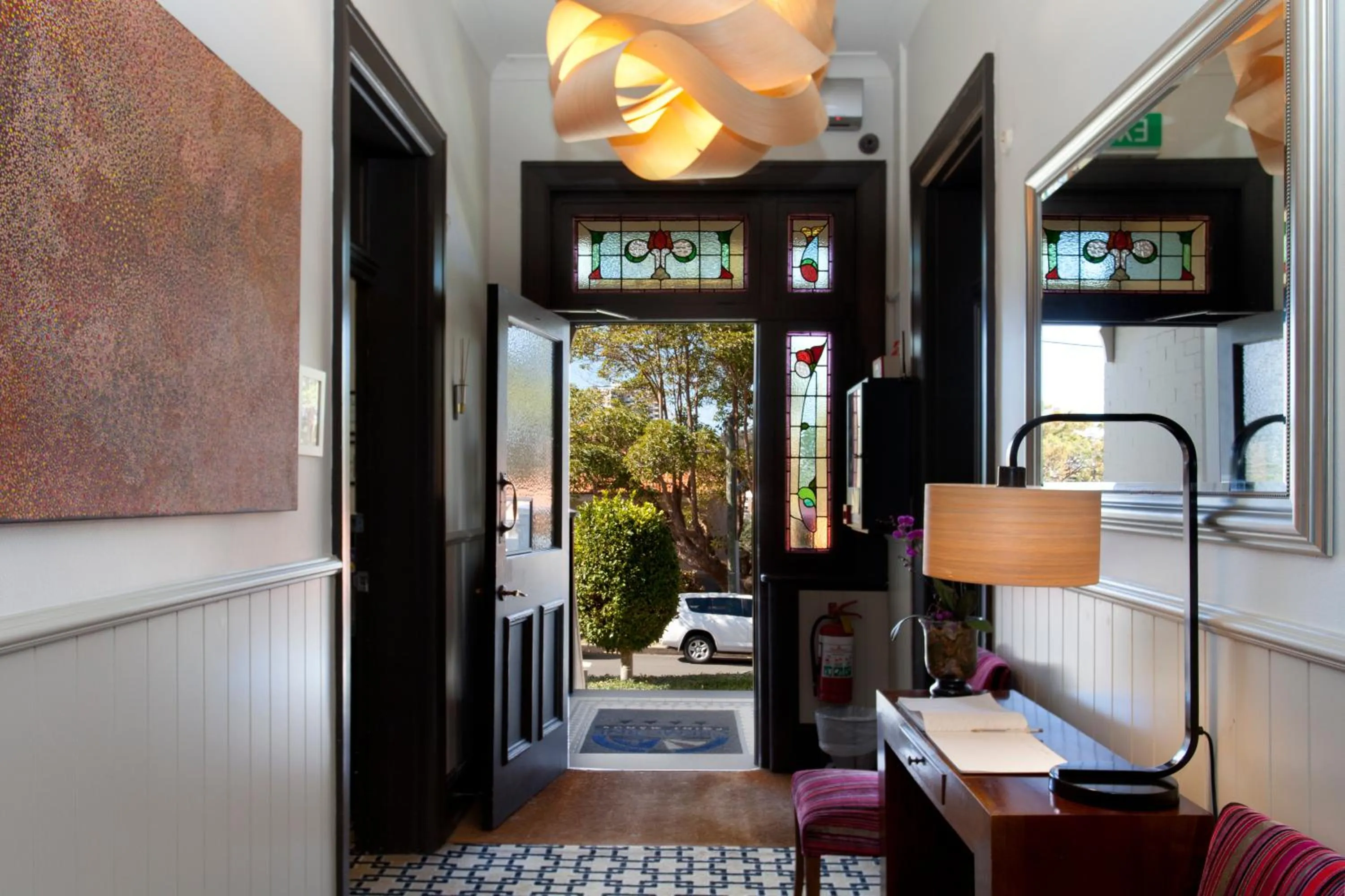 Day in Cremorne Point Manor