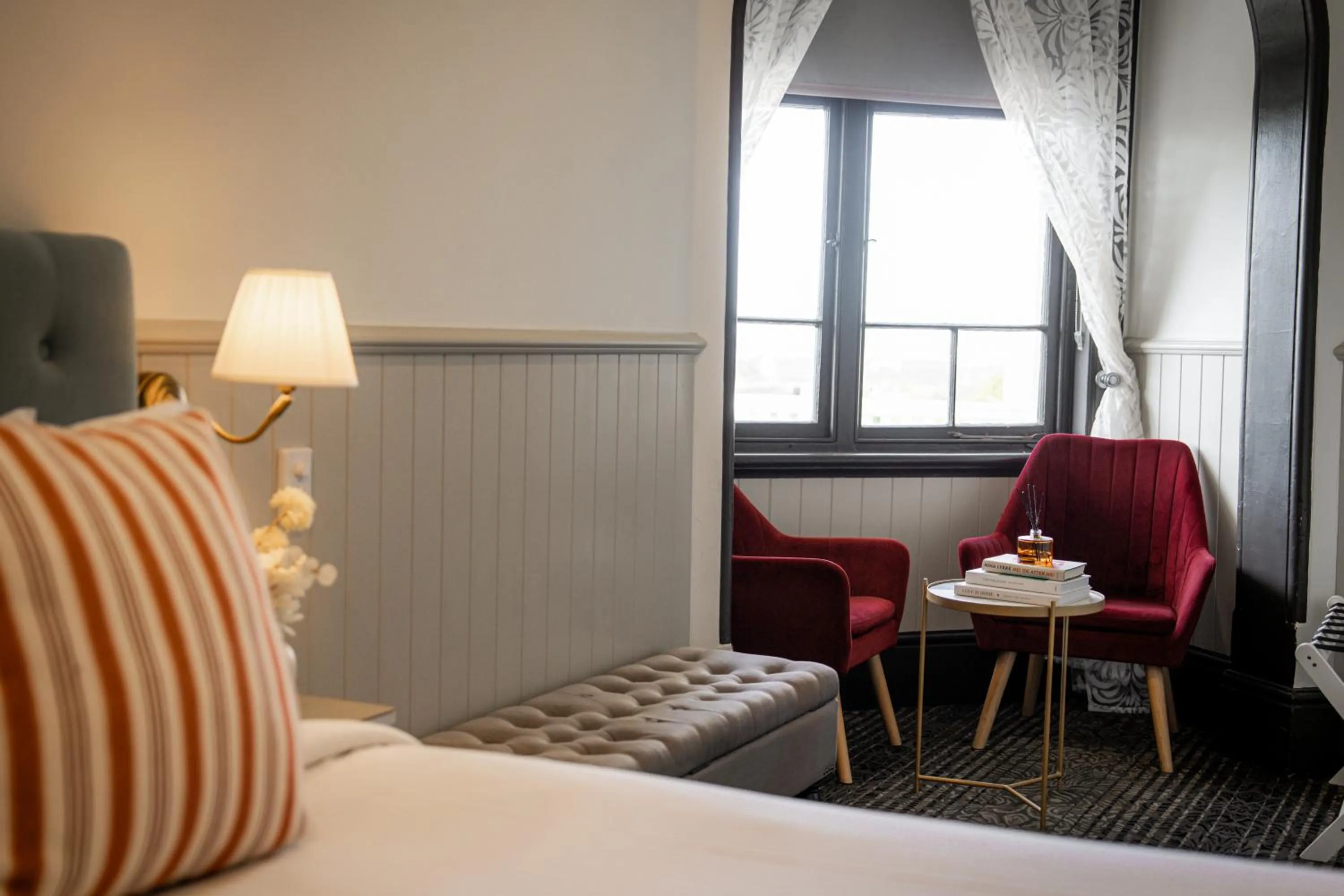 Bed in Cremorne Point Manor