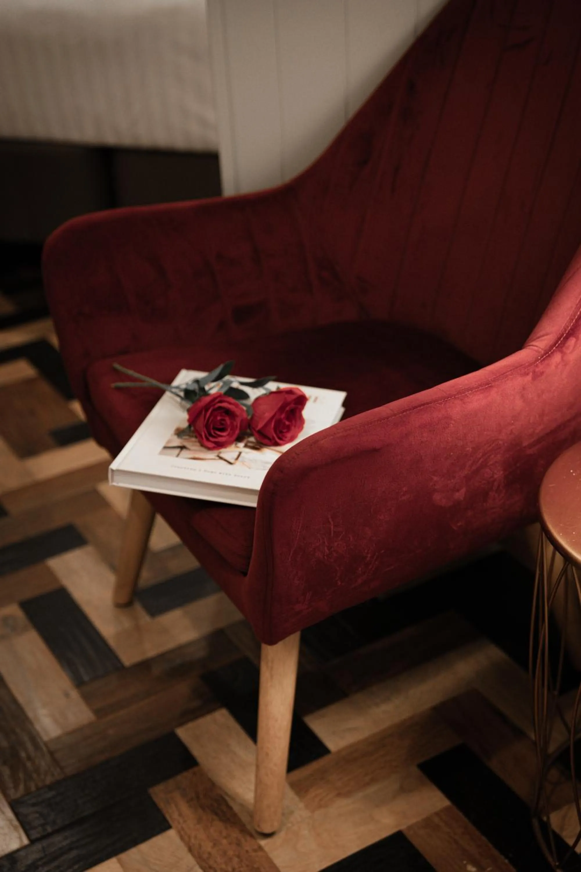 Seating area in Cremorne Point Manor