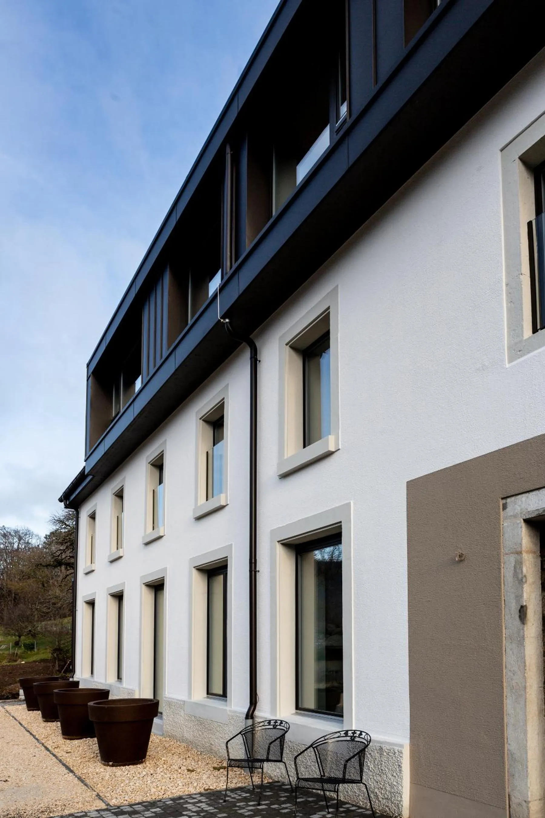 Property building in Hotel de l’Ours Preles