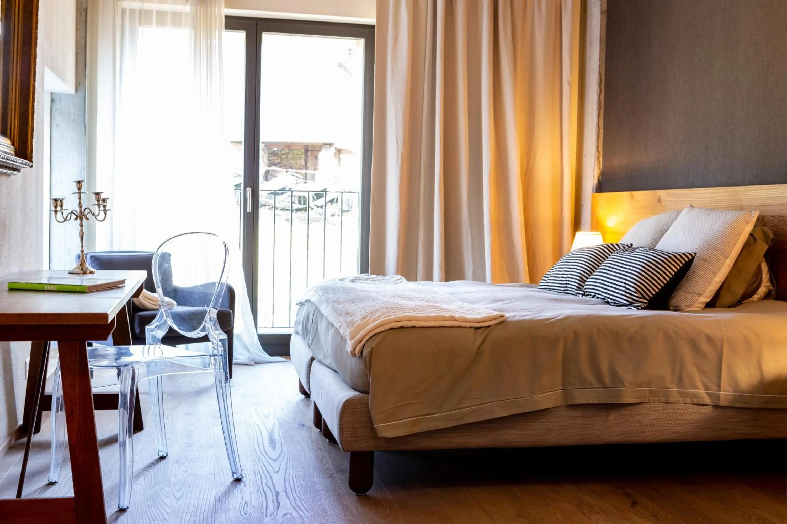 Bed in Hotel de l’Ours Preles