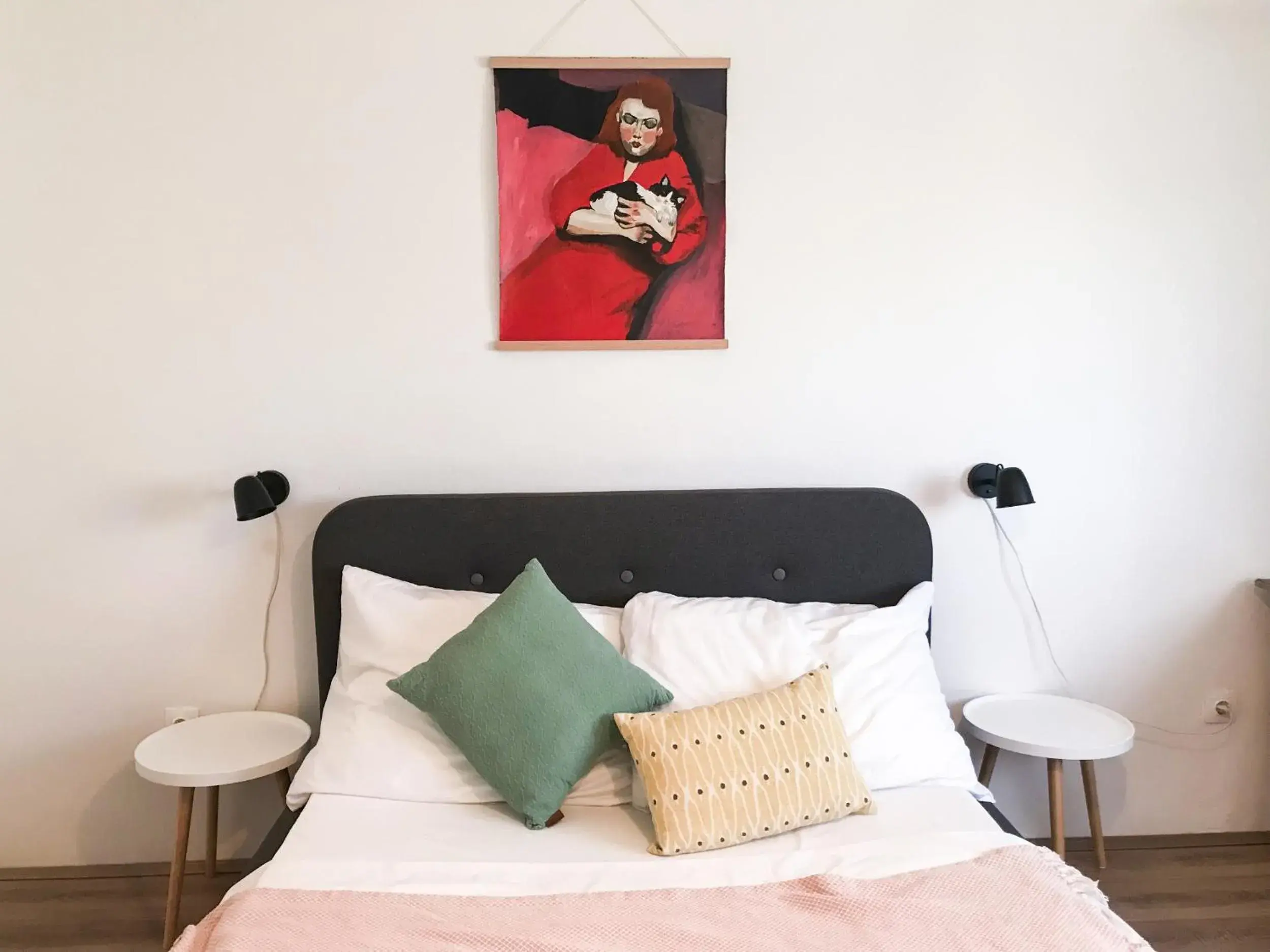 Double Room with Private Bathroom in Lukenda Rooms - Cozy Double Rooms with Shared Kitchen & Terrace Double Room with Private Bathroom in Lukenda Rooms - Cozy Double Rooms with Shared Kitchen & Terrace