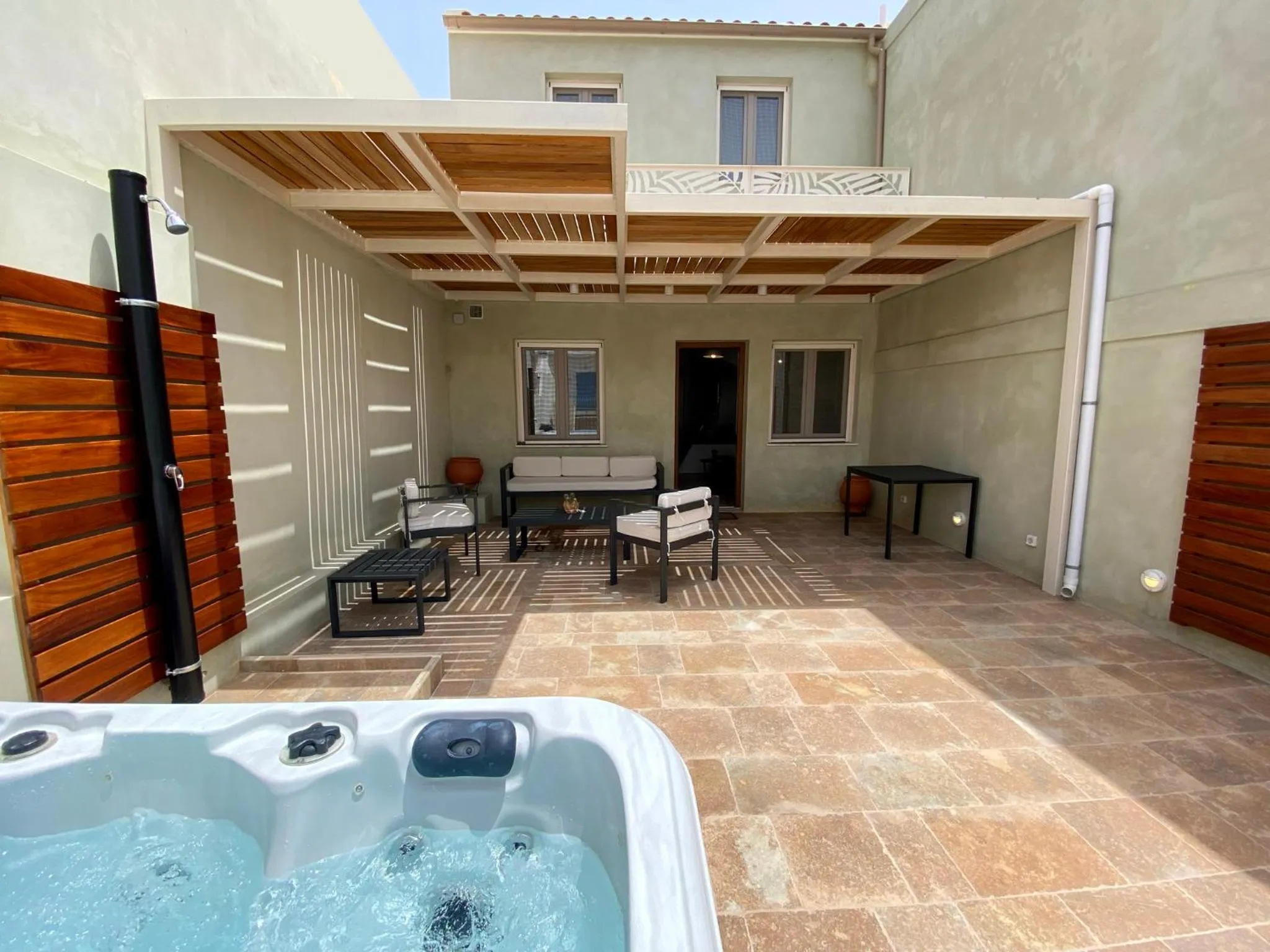 Hot Tub in Andros 4 All Seasons Villas & Suites