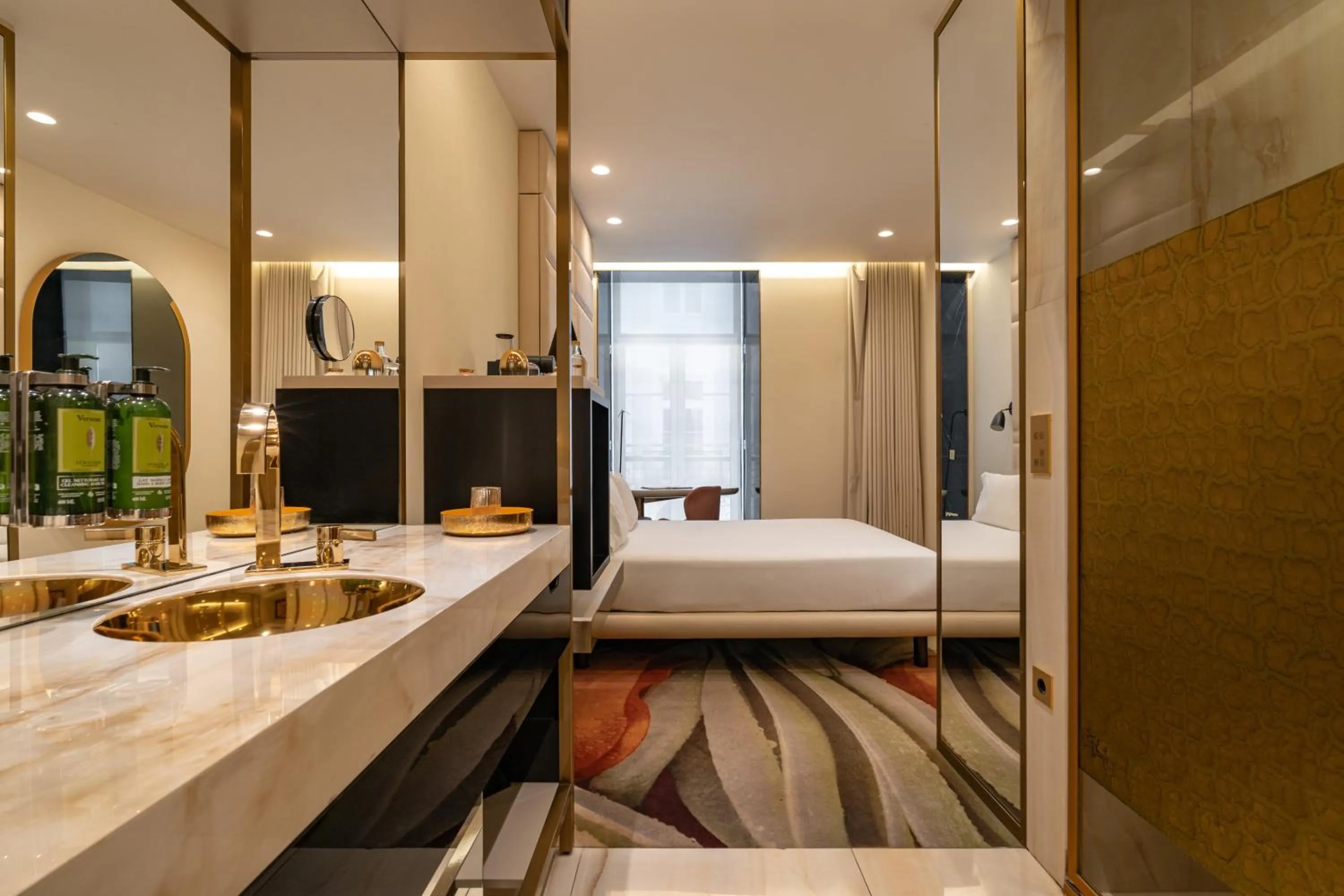 Shower, Bed in Madalena by The Beautique Hotels