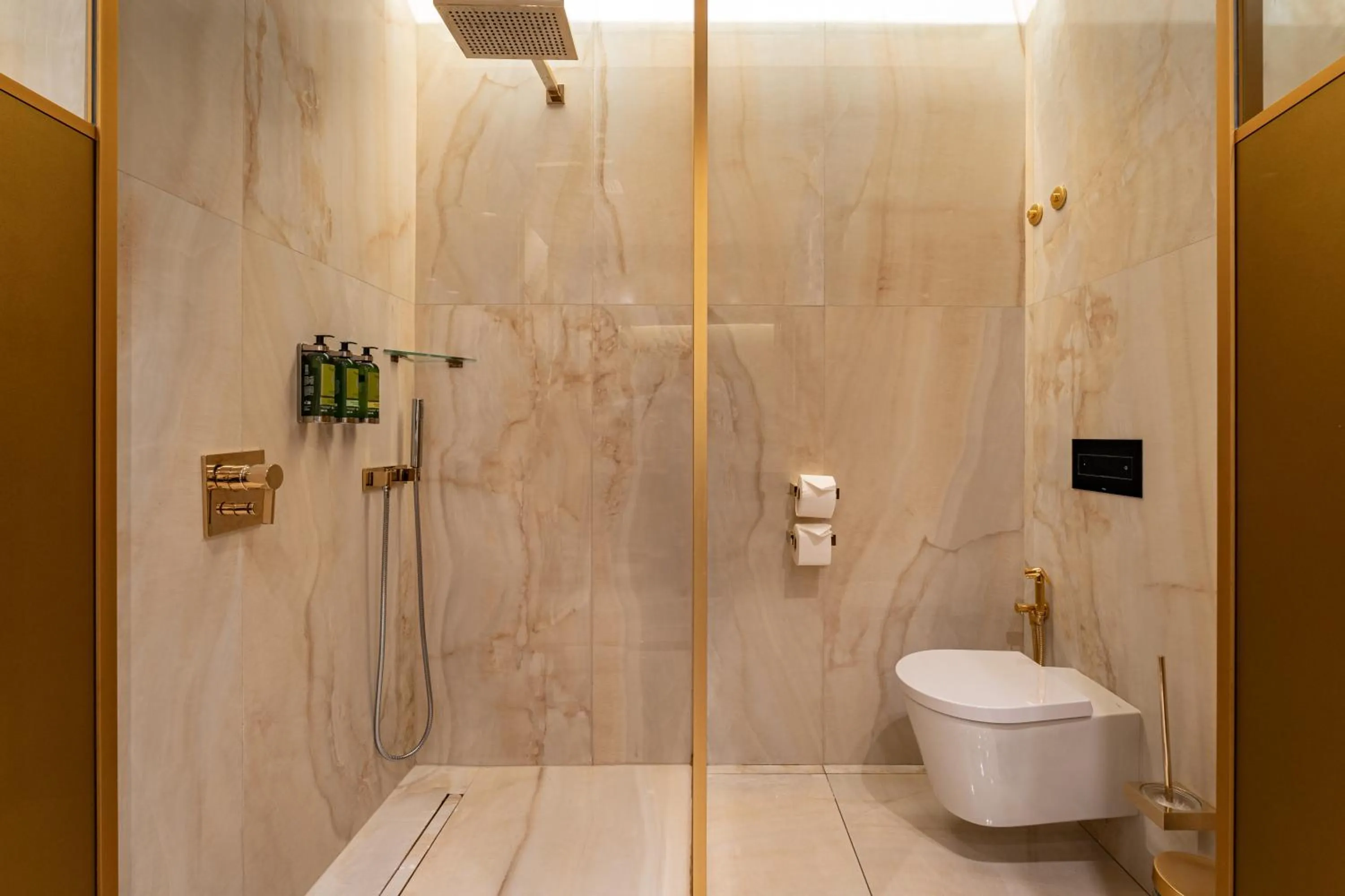 Shower in Madalena by The Beautique Hotels