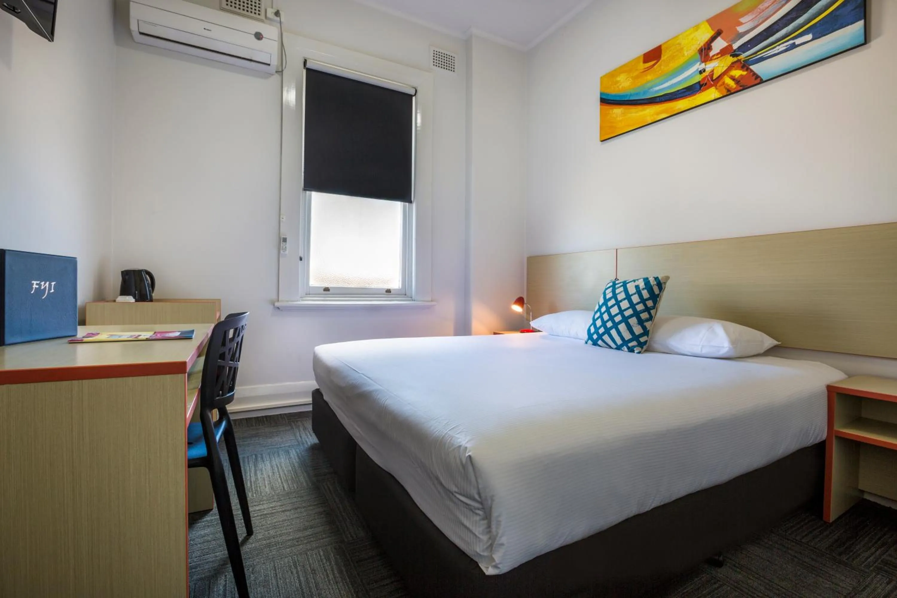 Bed in Melton Hotel Auburn