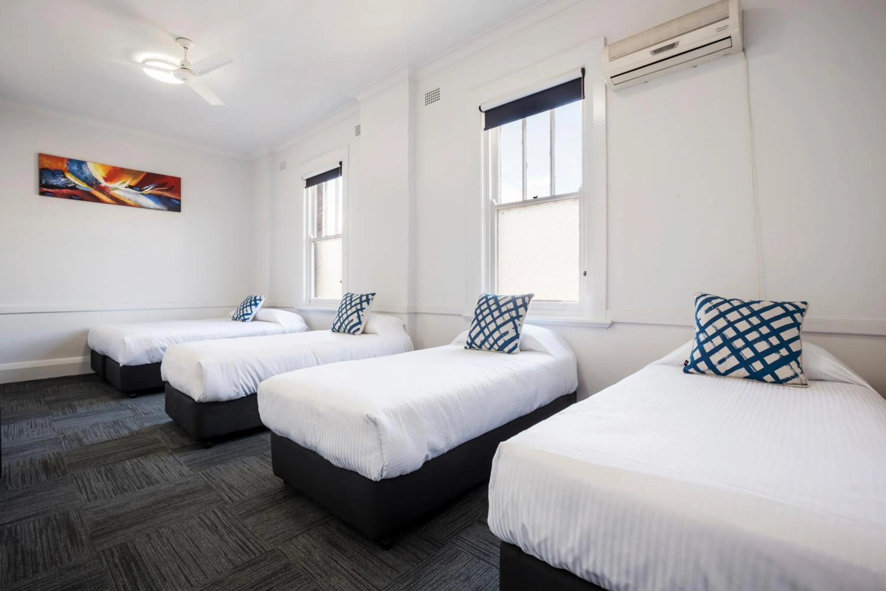 Photo of the whole room, Bed in Melton Hotel Auburn