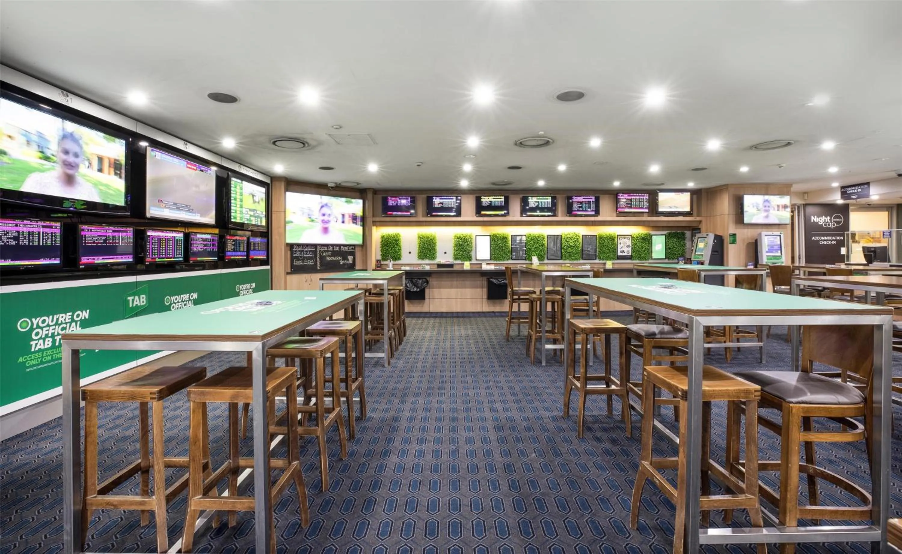 Lounge or bar in Nightcap at Colyton Hotel