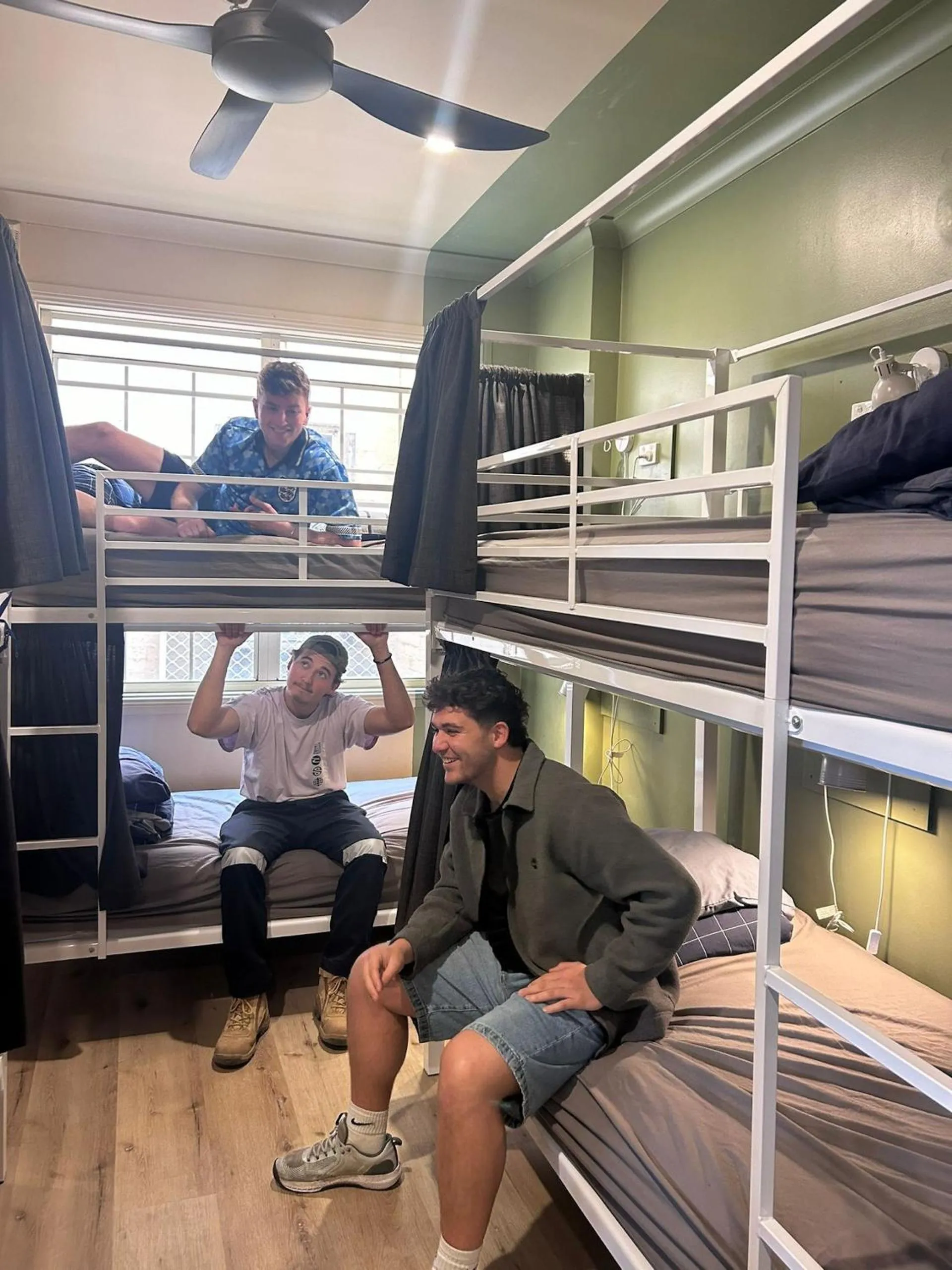 group of guests, Bed in Mad Monkey Hostel Coogee Beach
