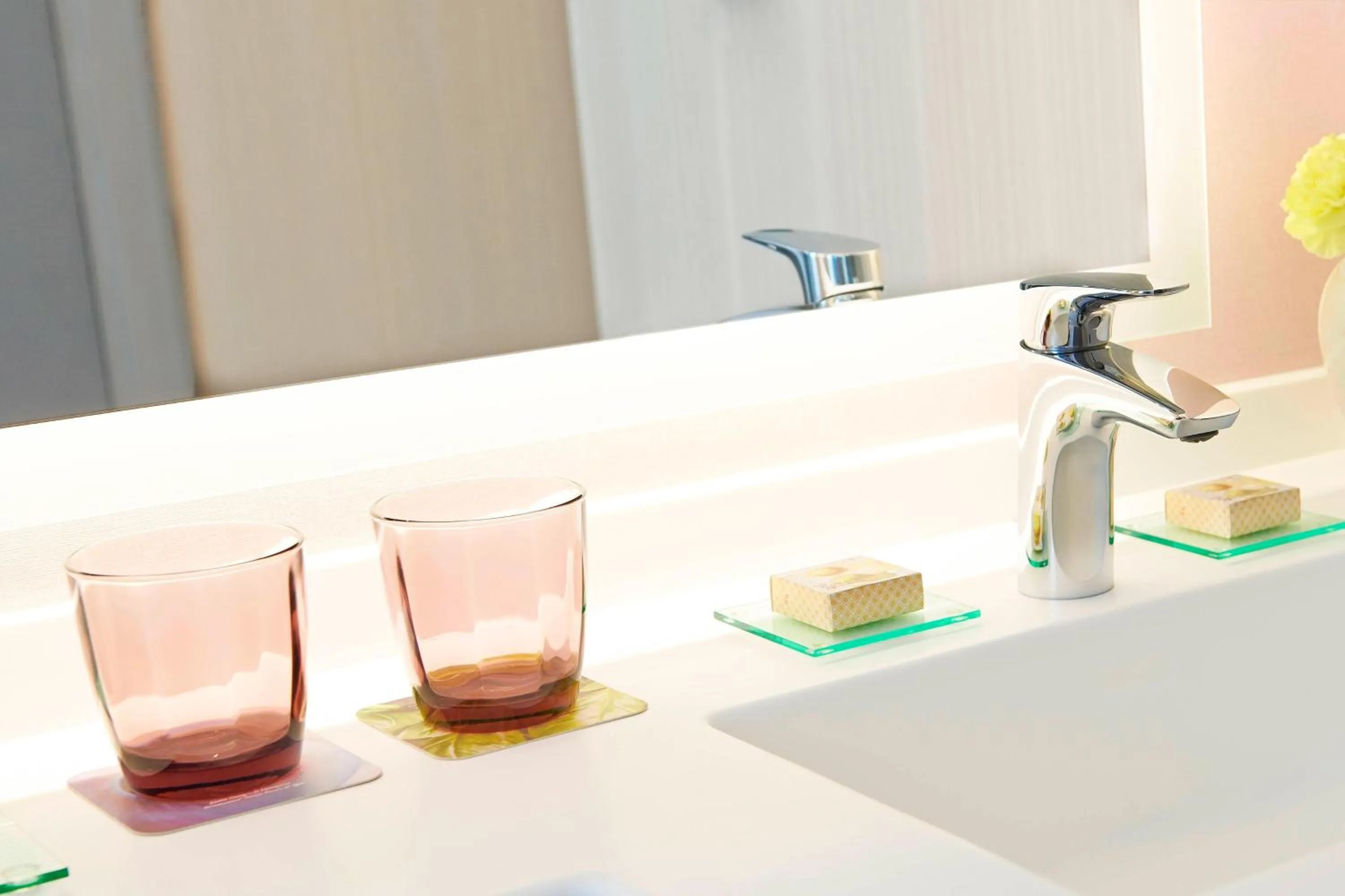 Bathroom in Renaissance Paris La Defense Hotel