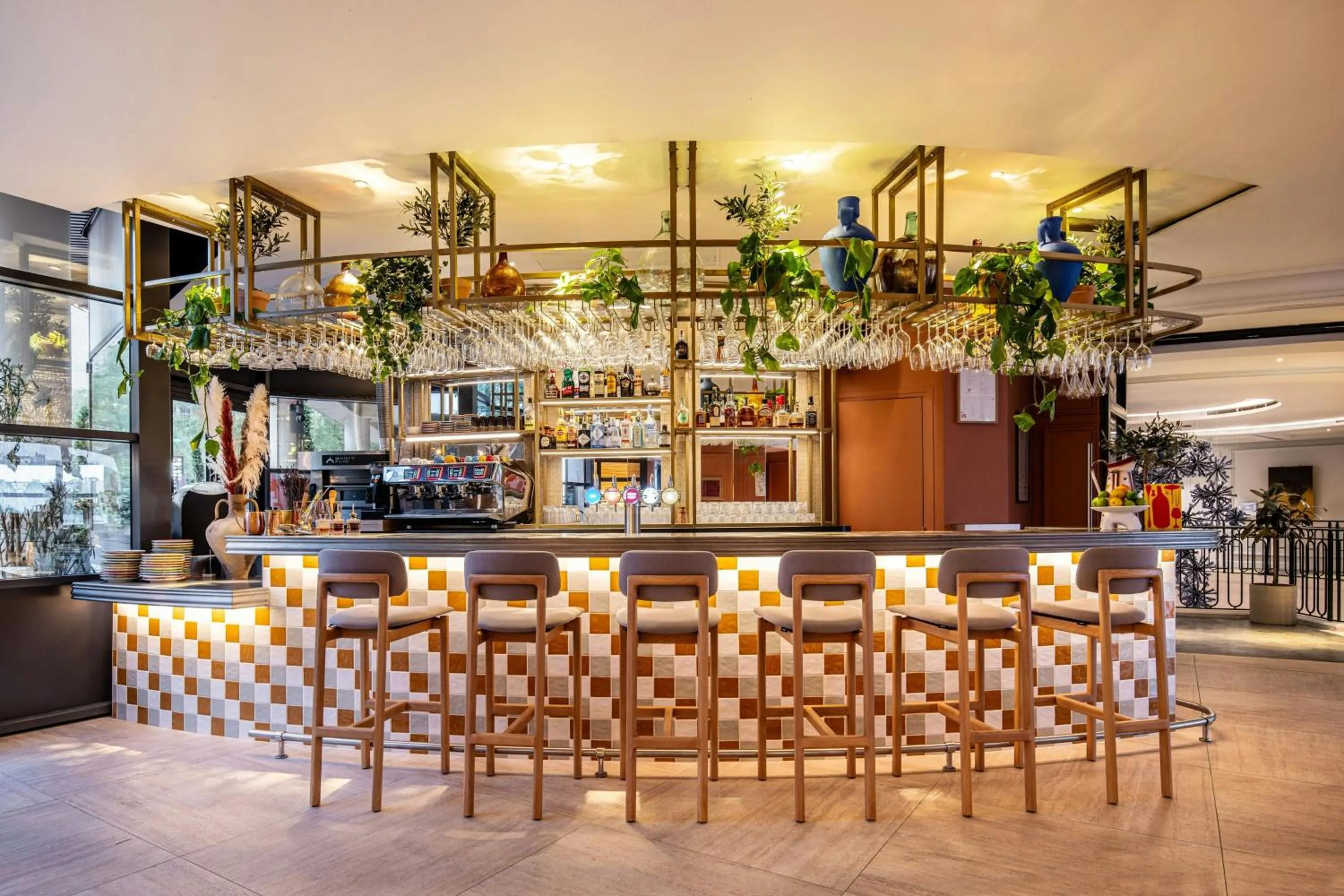 Lounge or bar in Renaissance Paris La Defense Hotel