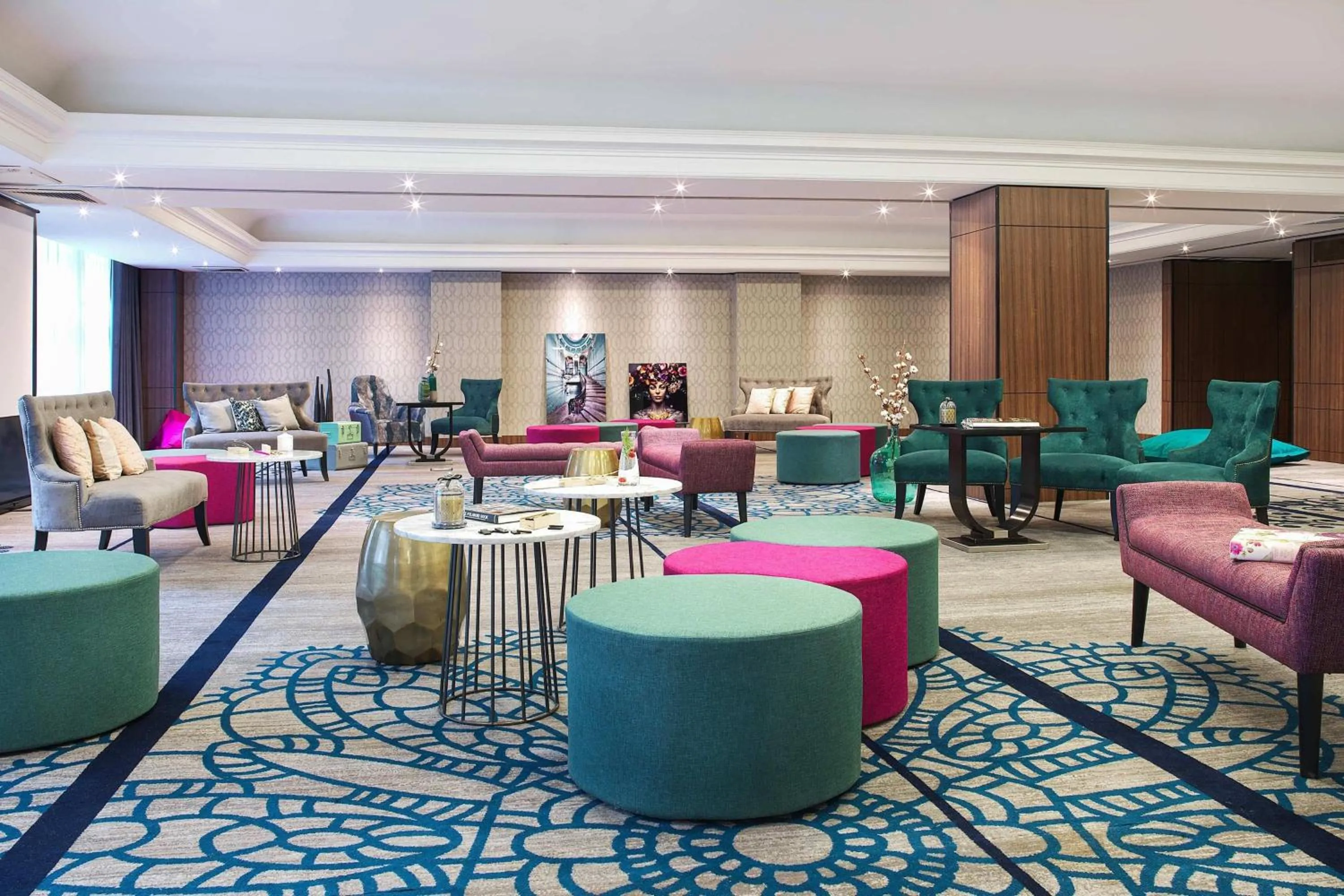 Meeting/conference room in Renaissance Paris La Defense Hotel