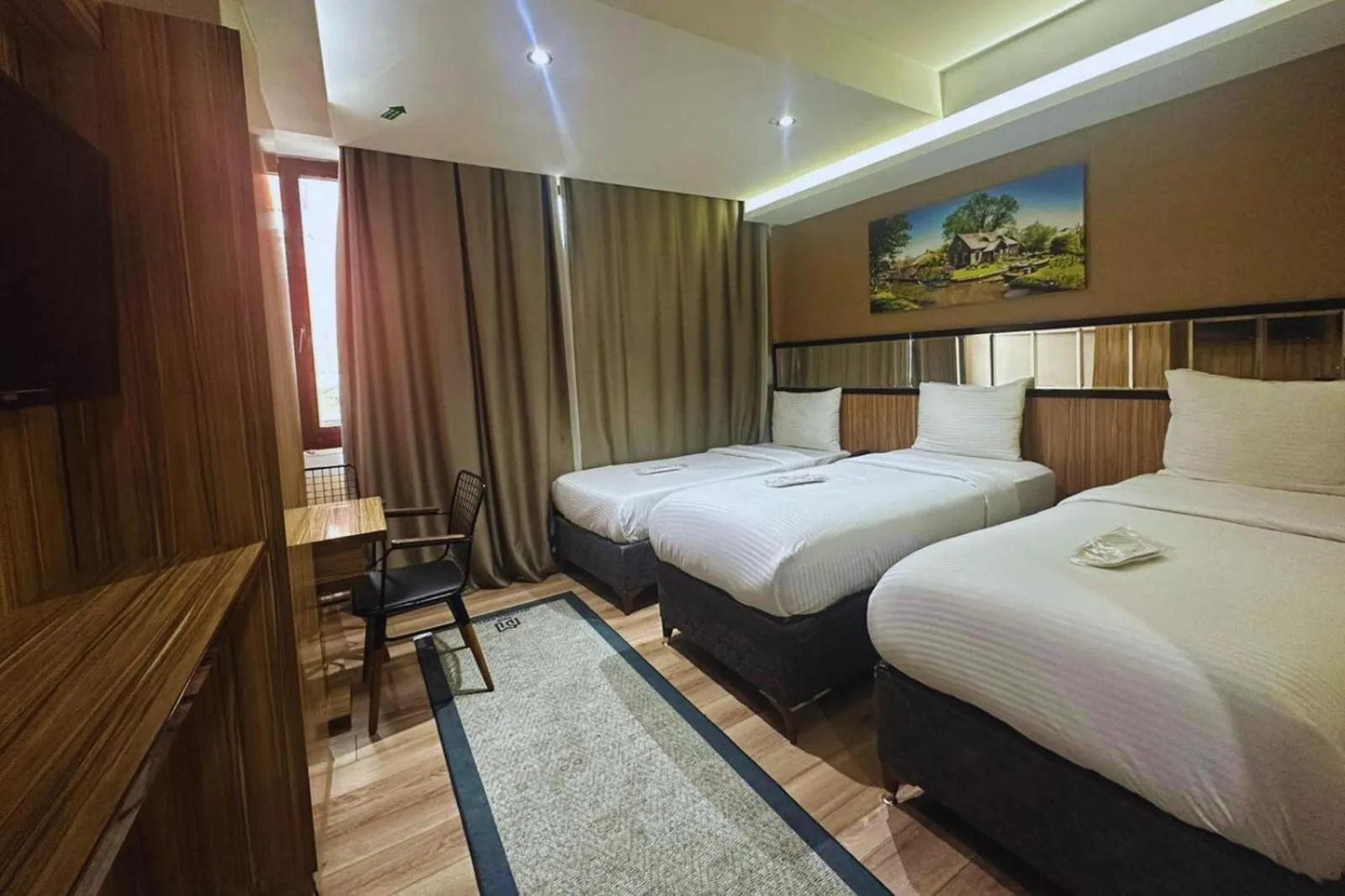 Bed in Dem İstanbul Airport Hotel