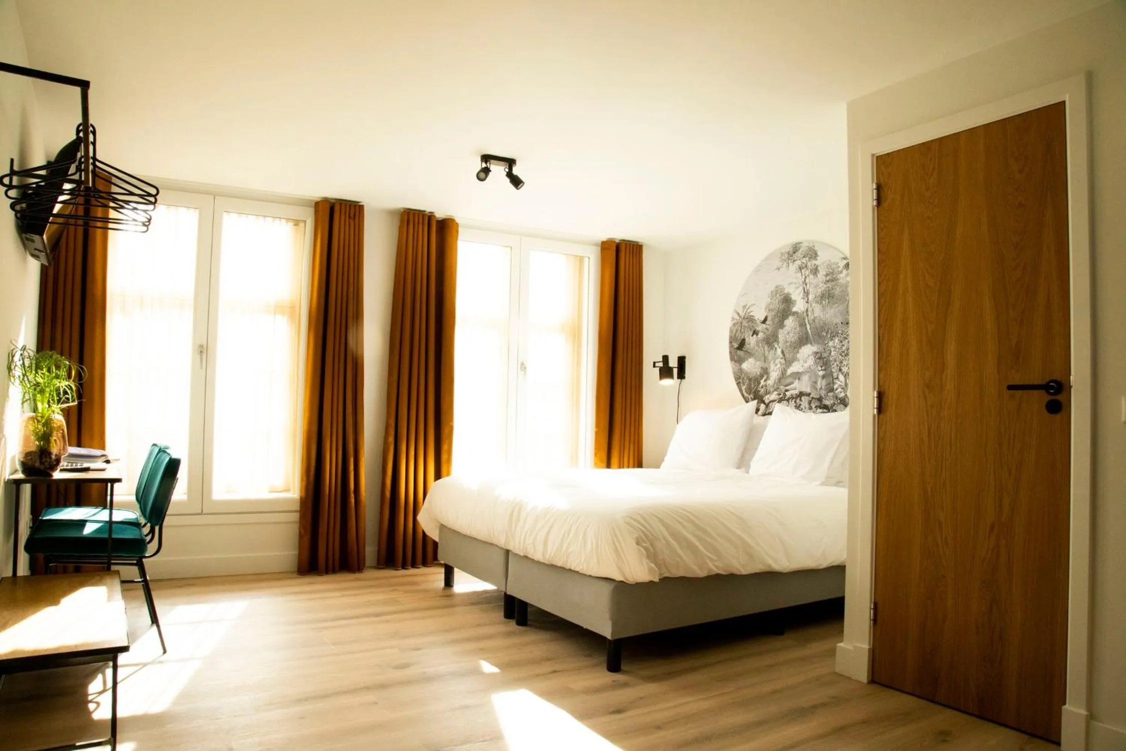 Shower, Bed in Hotel Haverkist