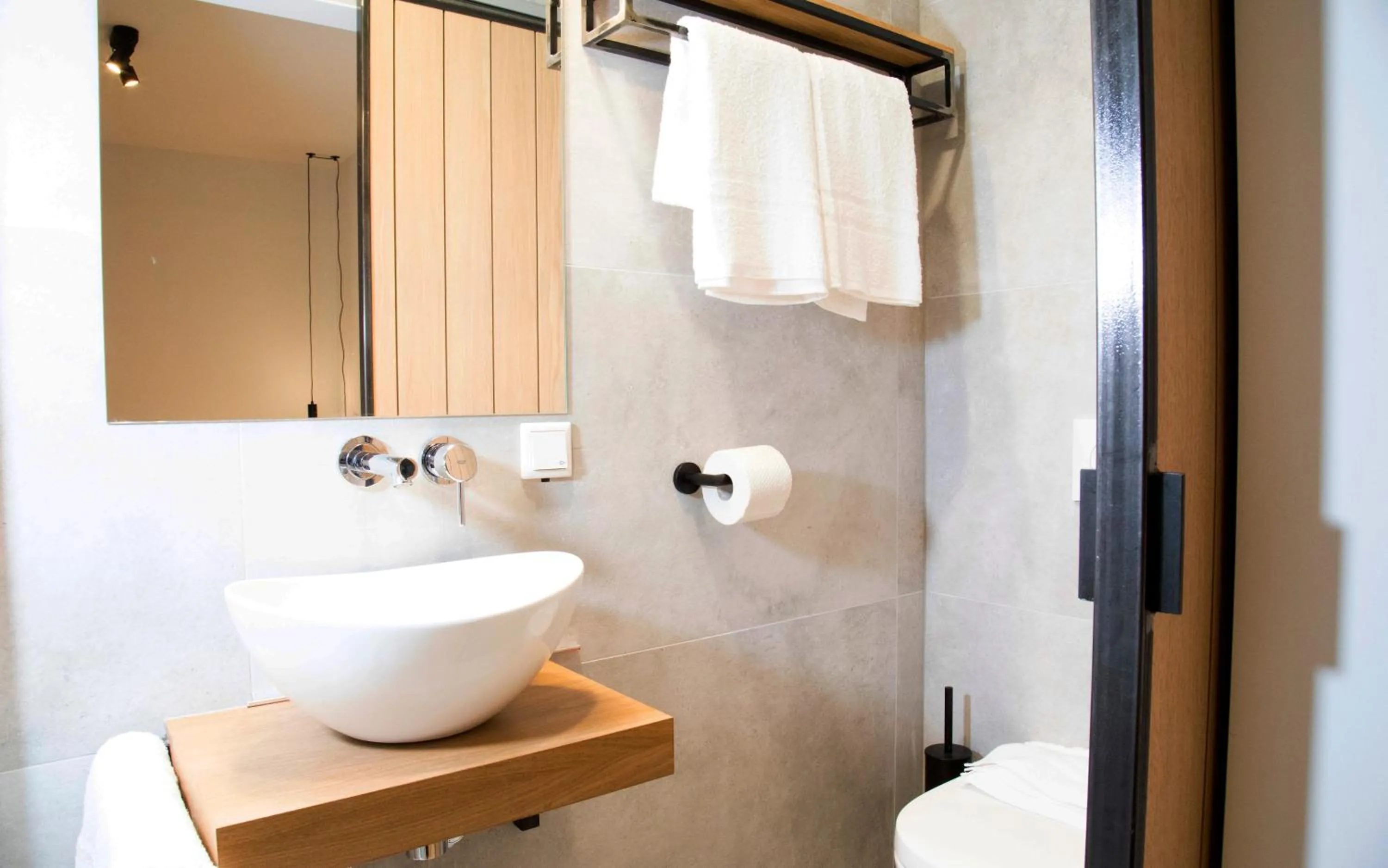 Shower in Hotel Haverkist