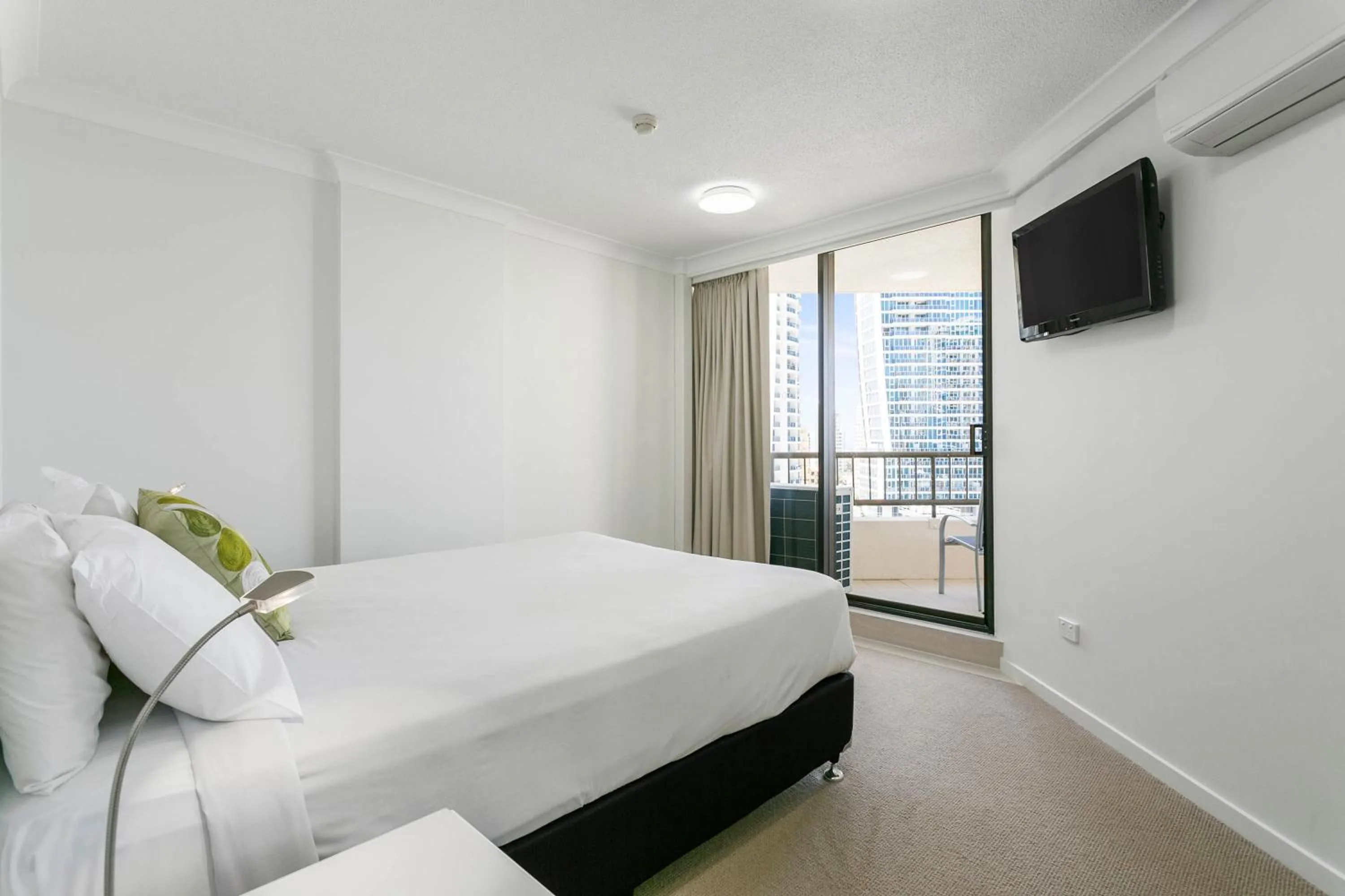 Toilet in BreakFree Cosmopolitan