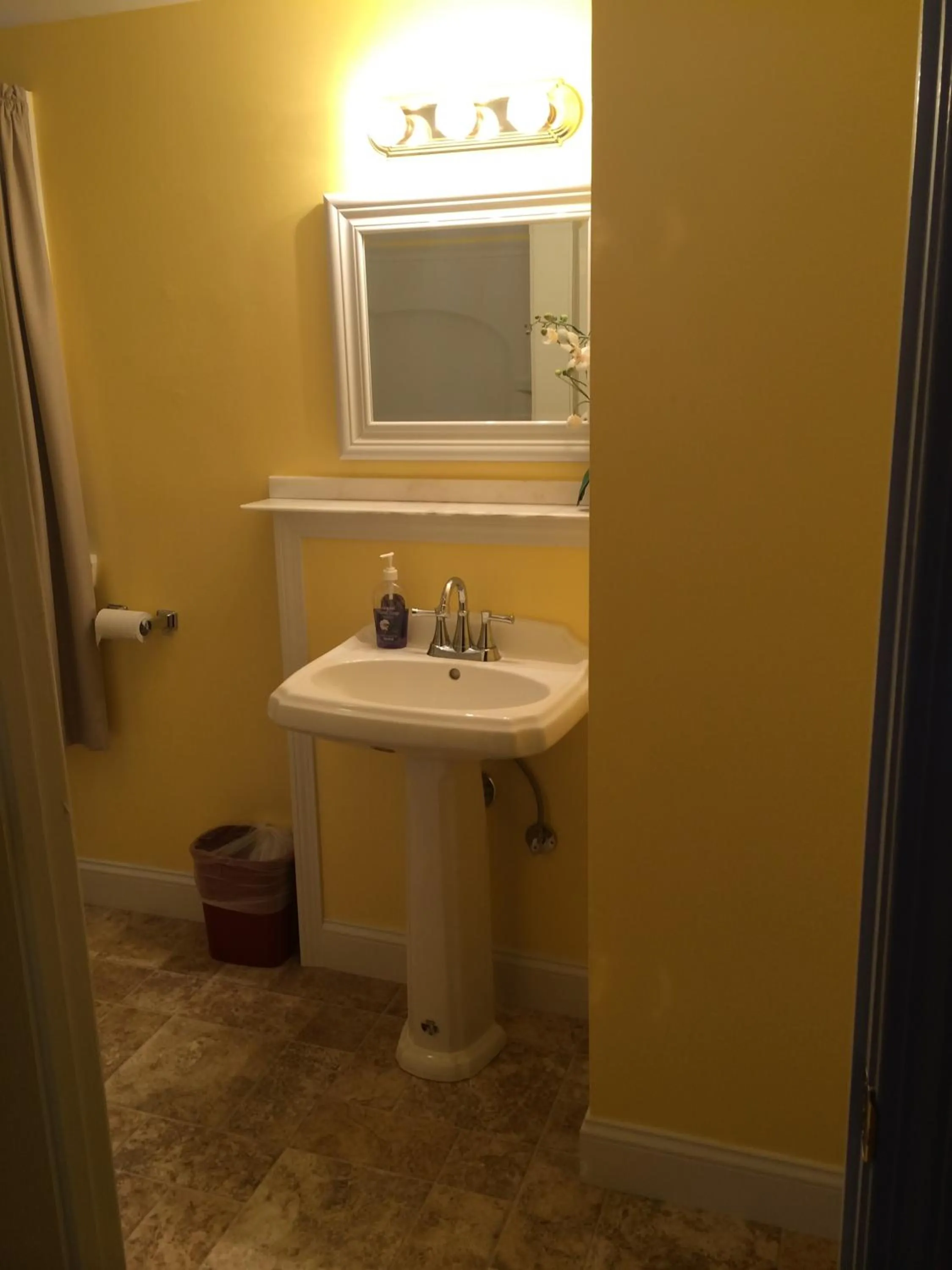 Bathroom in Lodge at Kennebunk