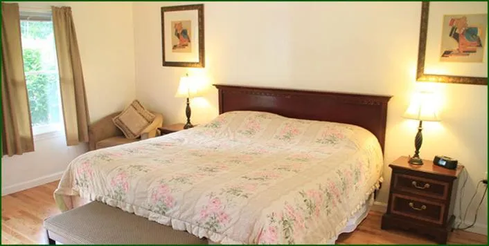 Bed in Lodge at Kennebunk