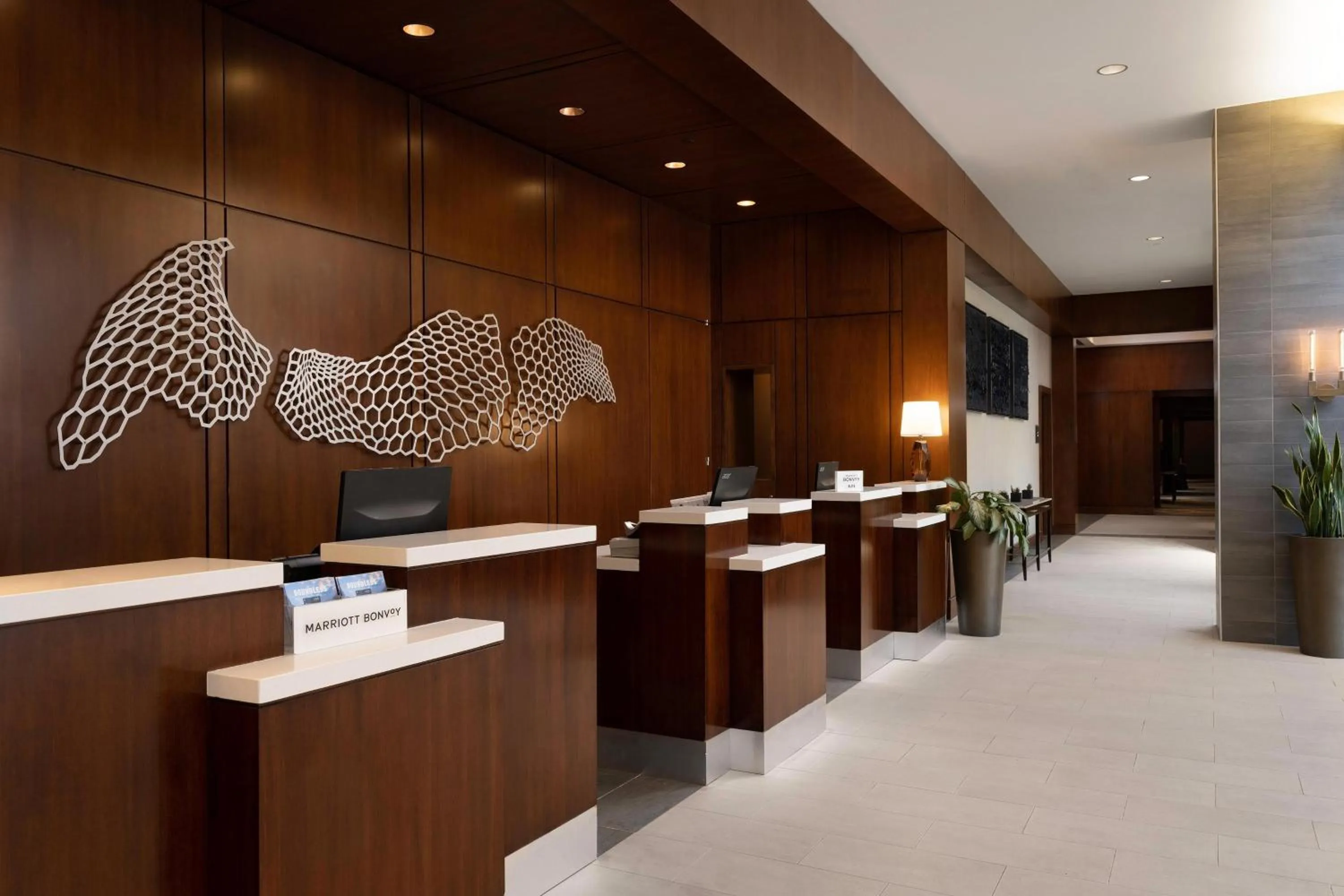 Lobby or reception in The Westin Reston Heights