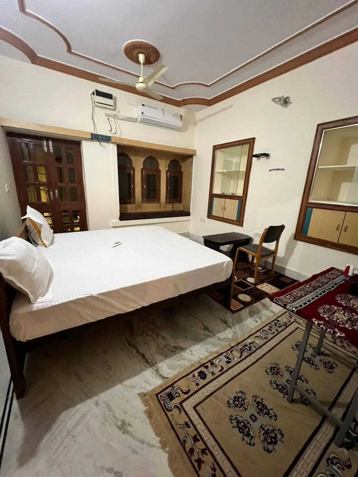 Bed in Golden villa