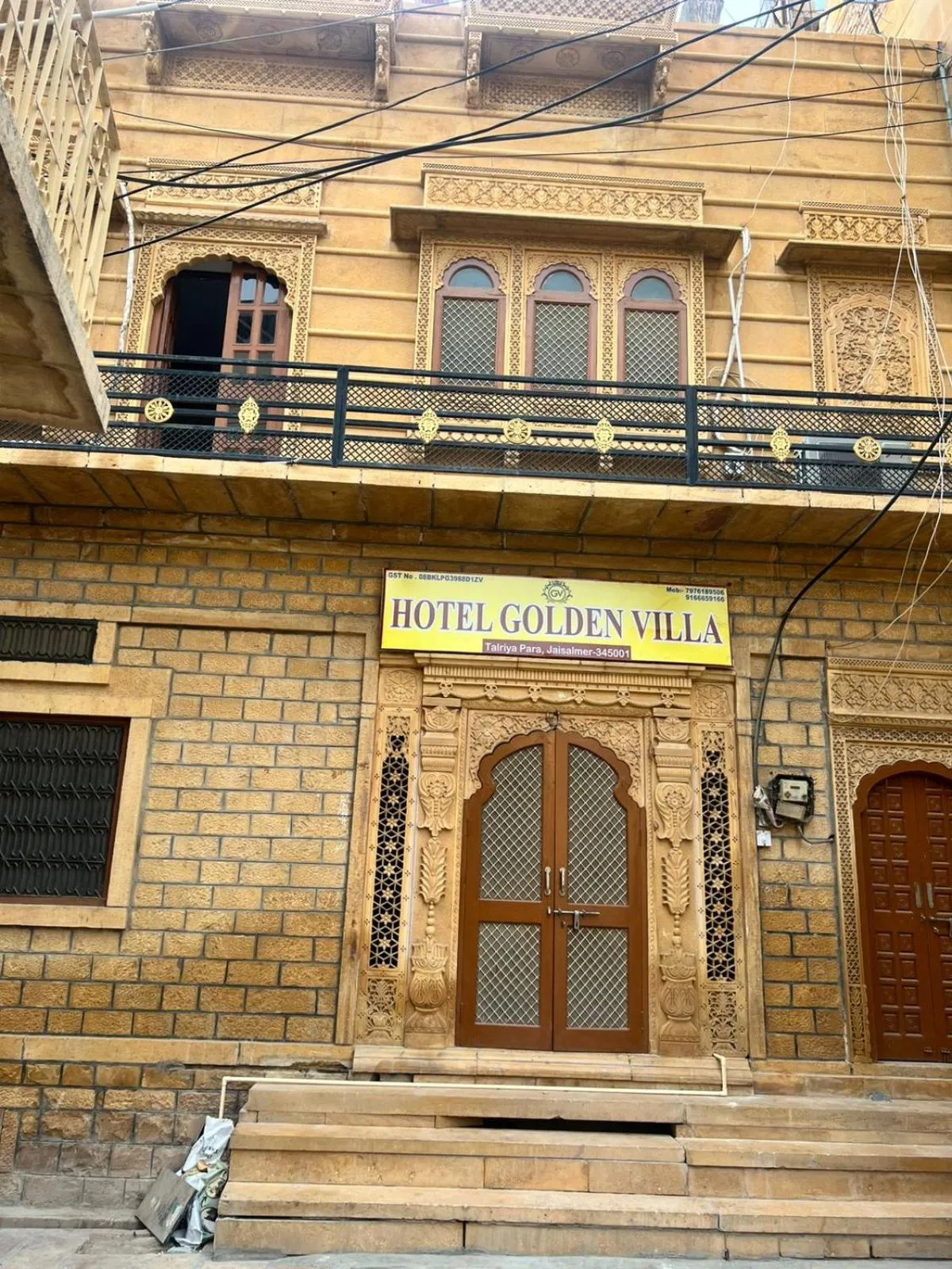 Golden villa