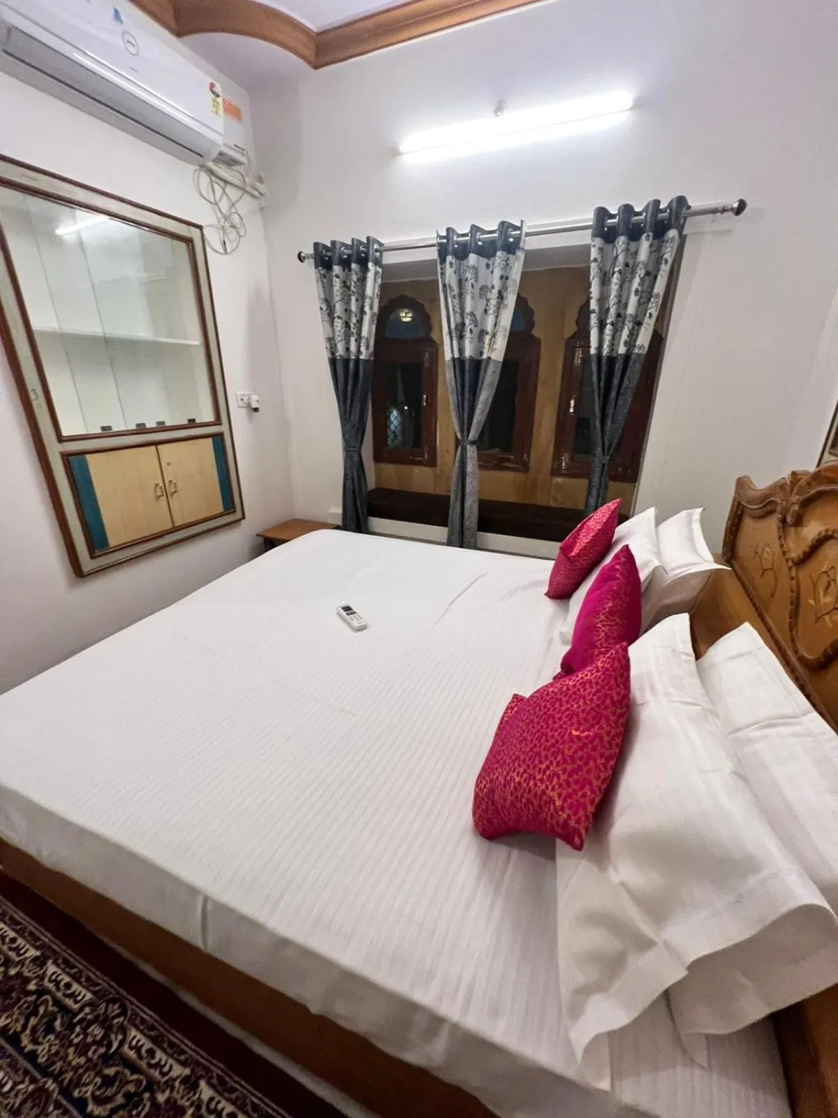 Bed in Golden villa