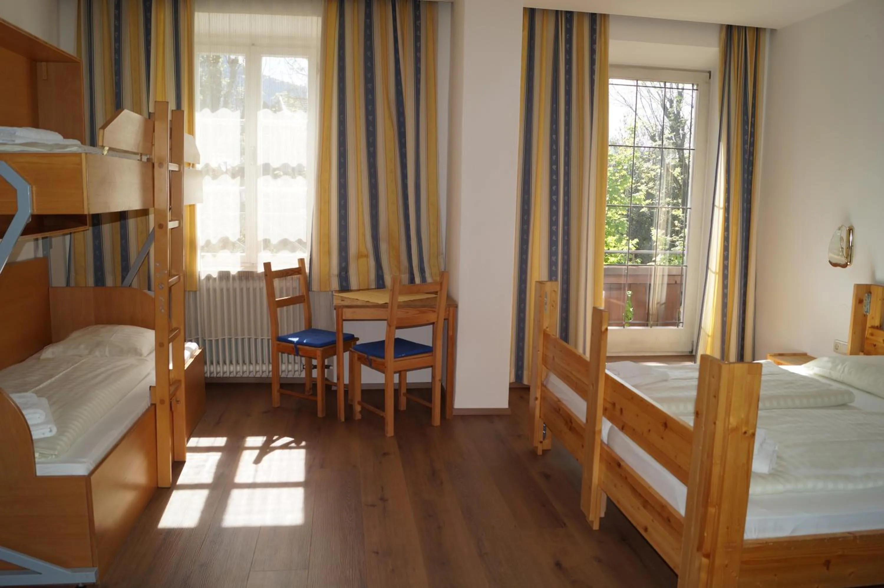 Bed in Hotel YOUHEY am Wolfgangsee