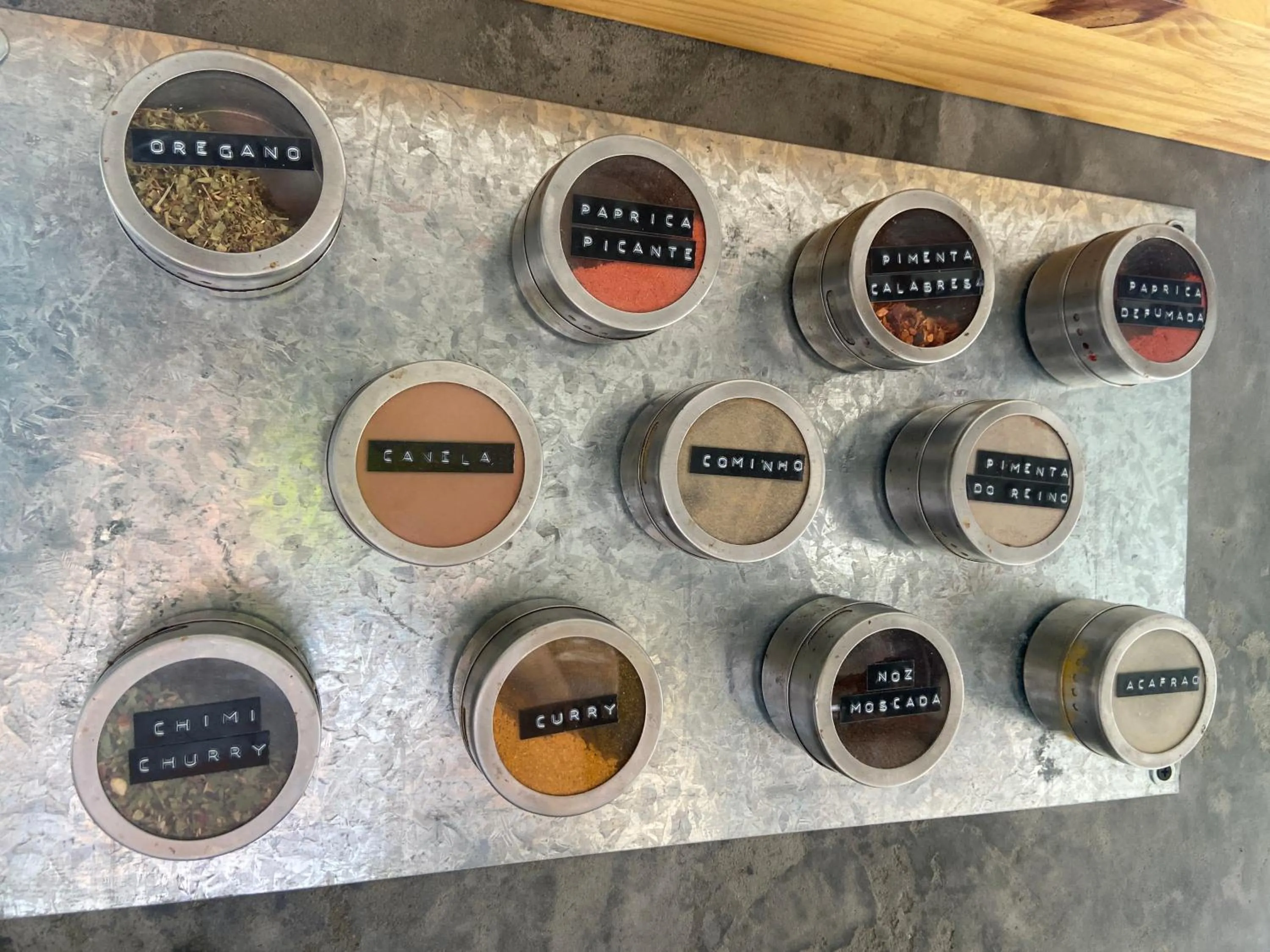 Communal kitchen in Patz Houz Hostel