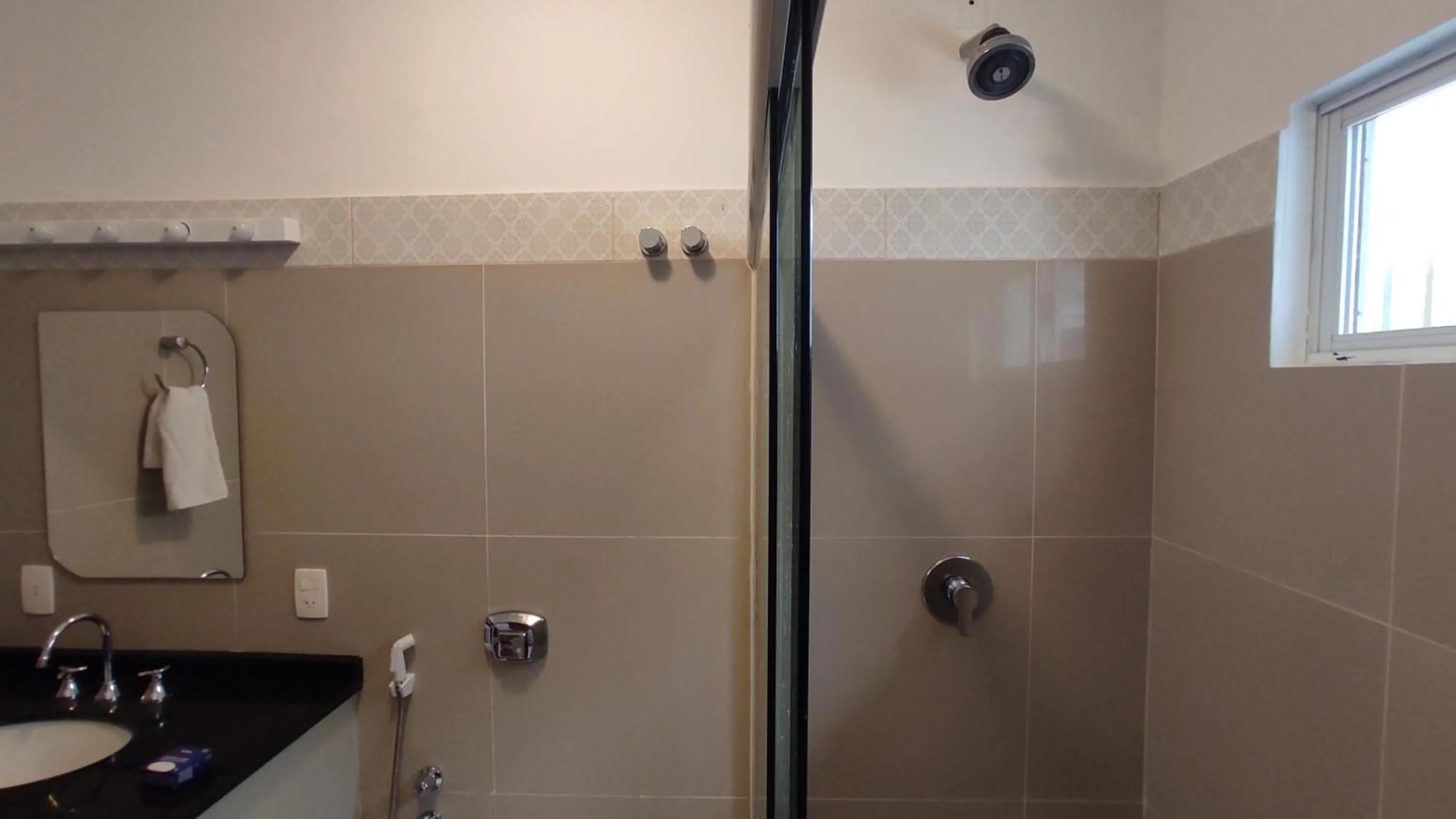 Bathroom in Patz Houz Hostel