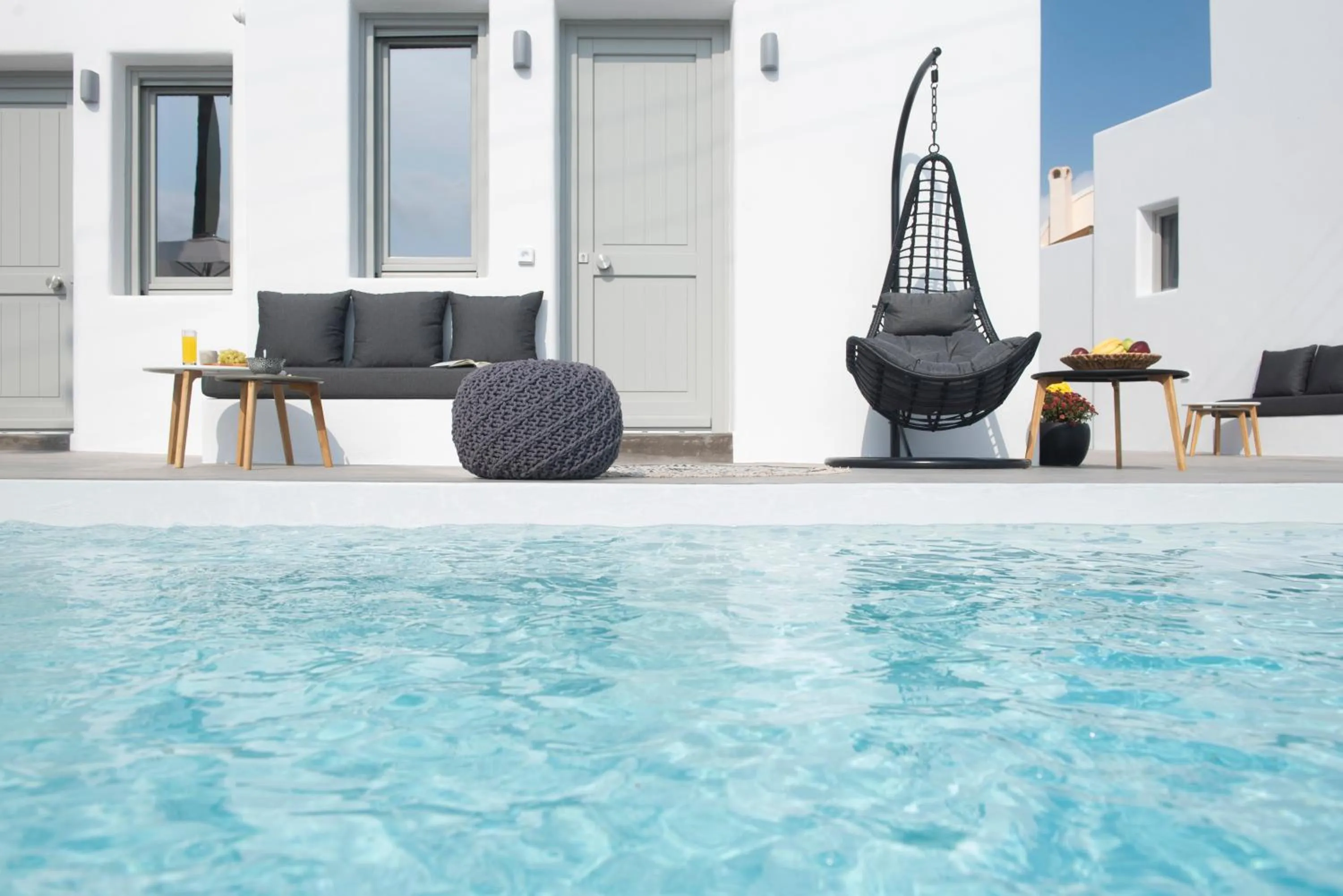 Day in White Orchid Suites