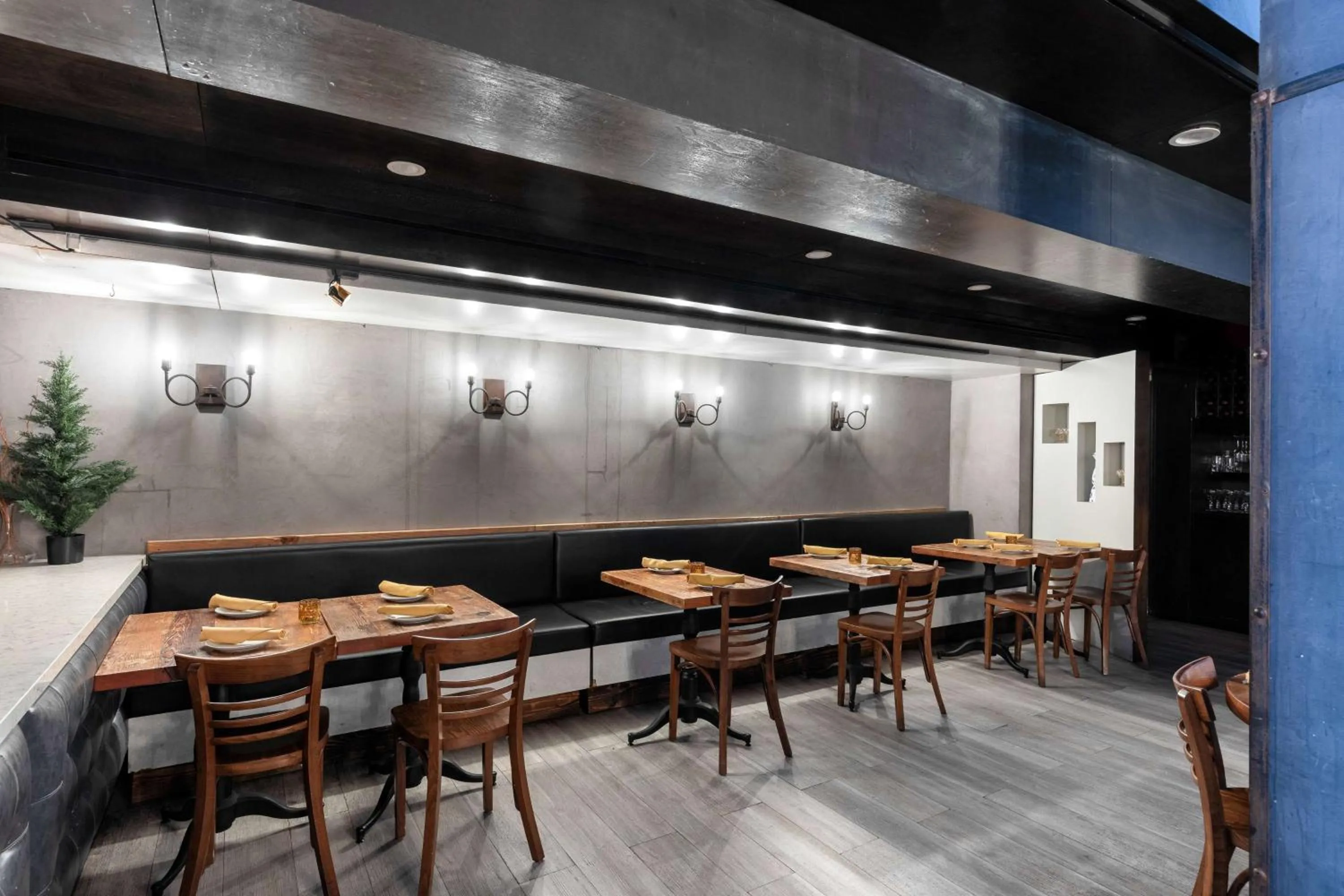 Restaurant/places to eat in The O Hotel, Trademark Collection by Wyndham