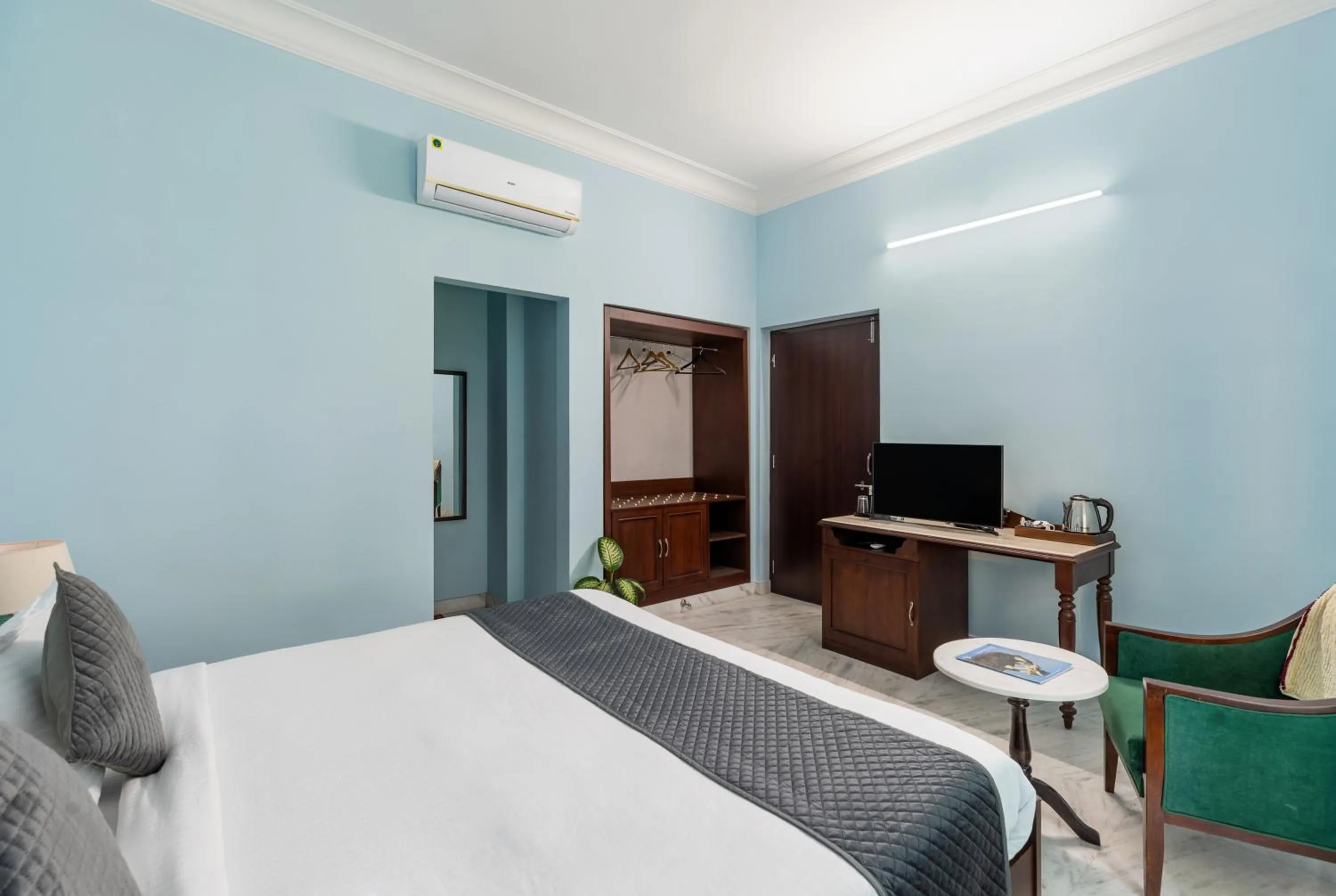 Bedroom, Bed in Chandra Vilas Heritage stay