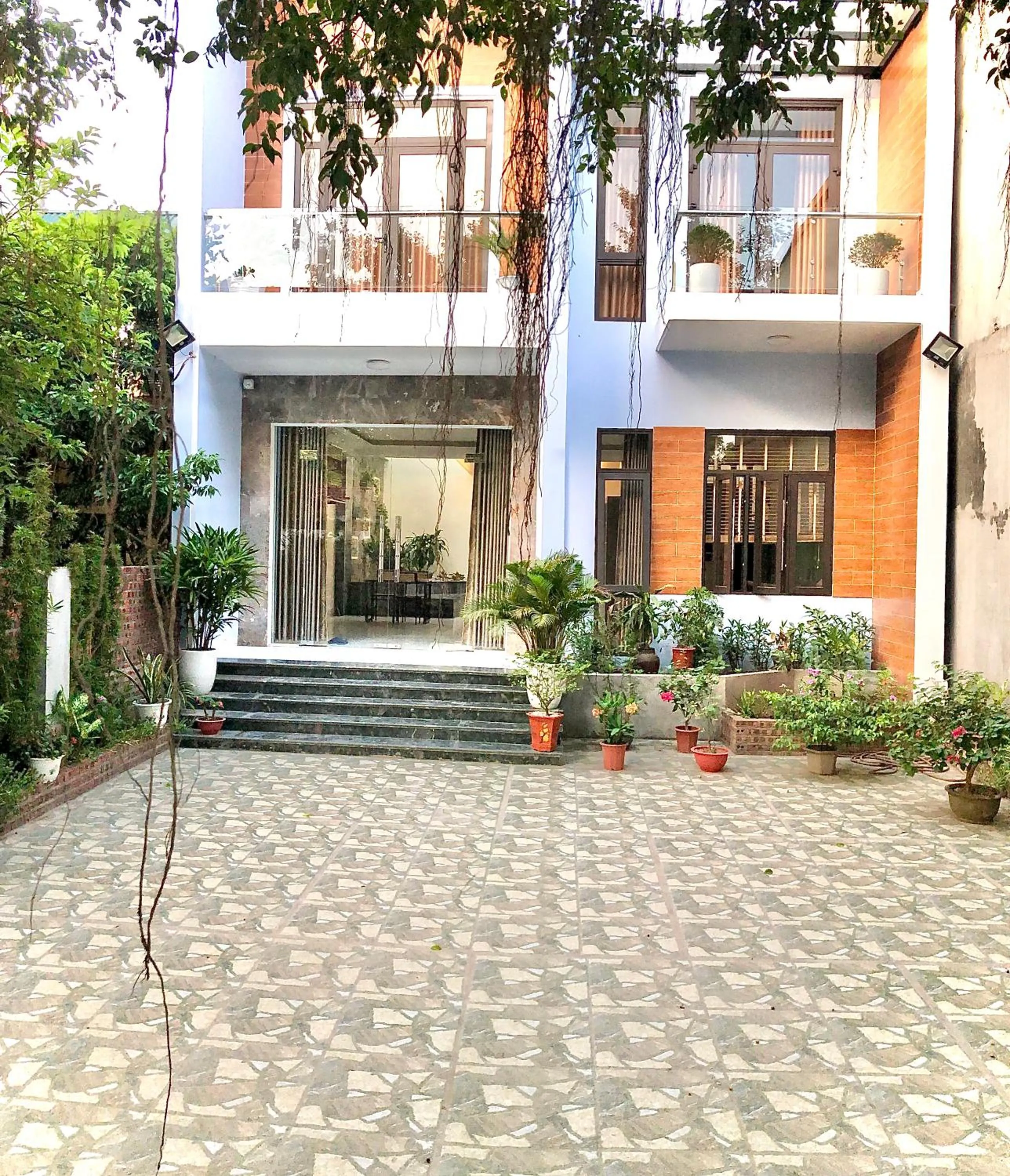 Hang Mua Sunrise Homestay