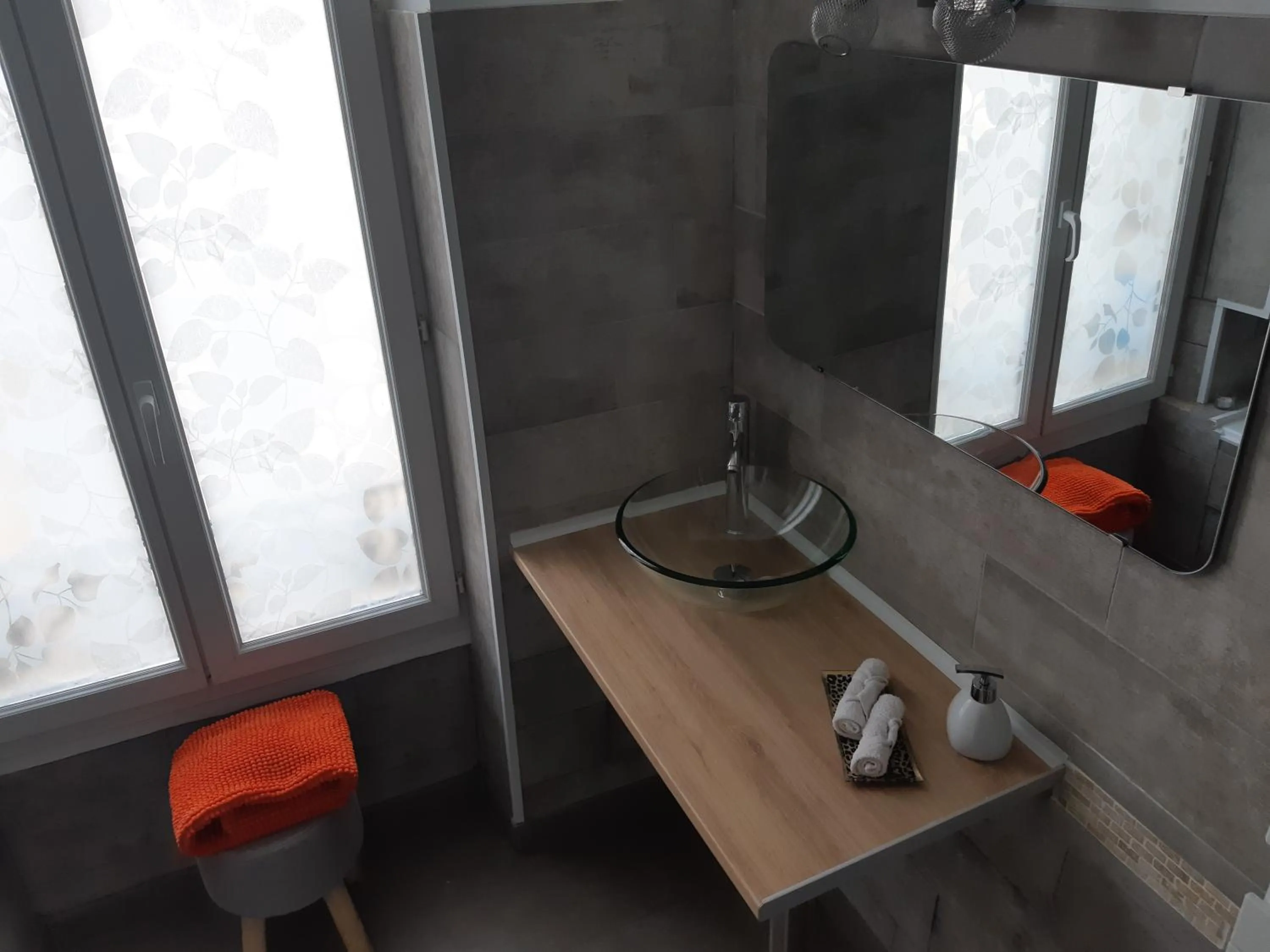 Bathroom in Bed and Breakfast P&P Nîmes-Centre