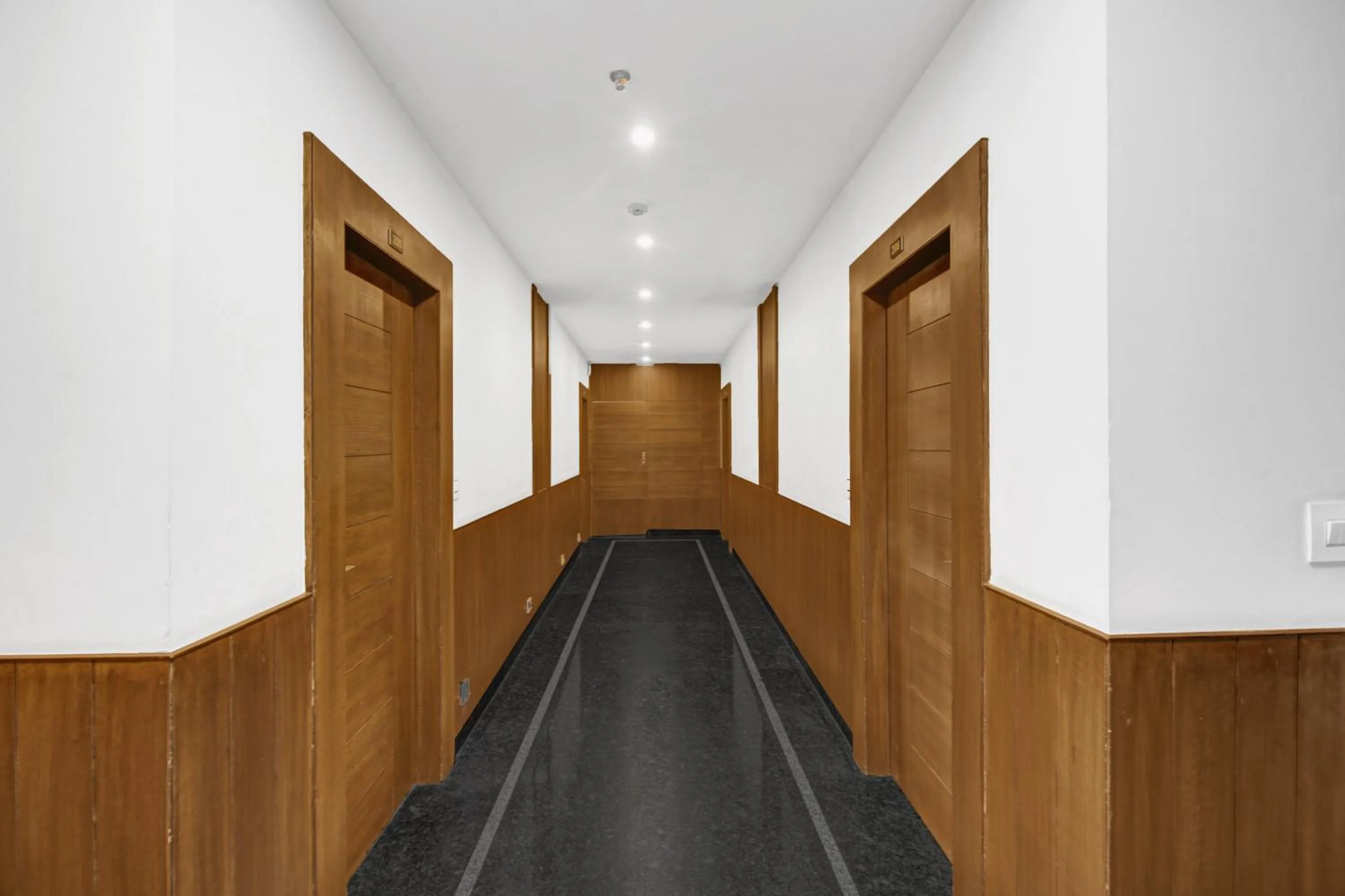 Hotel Crosswinds West