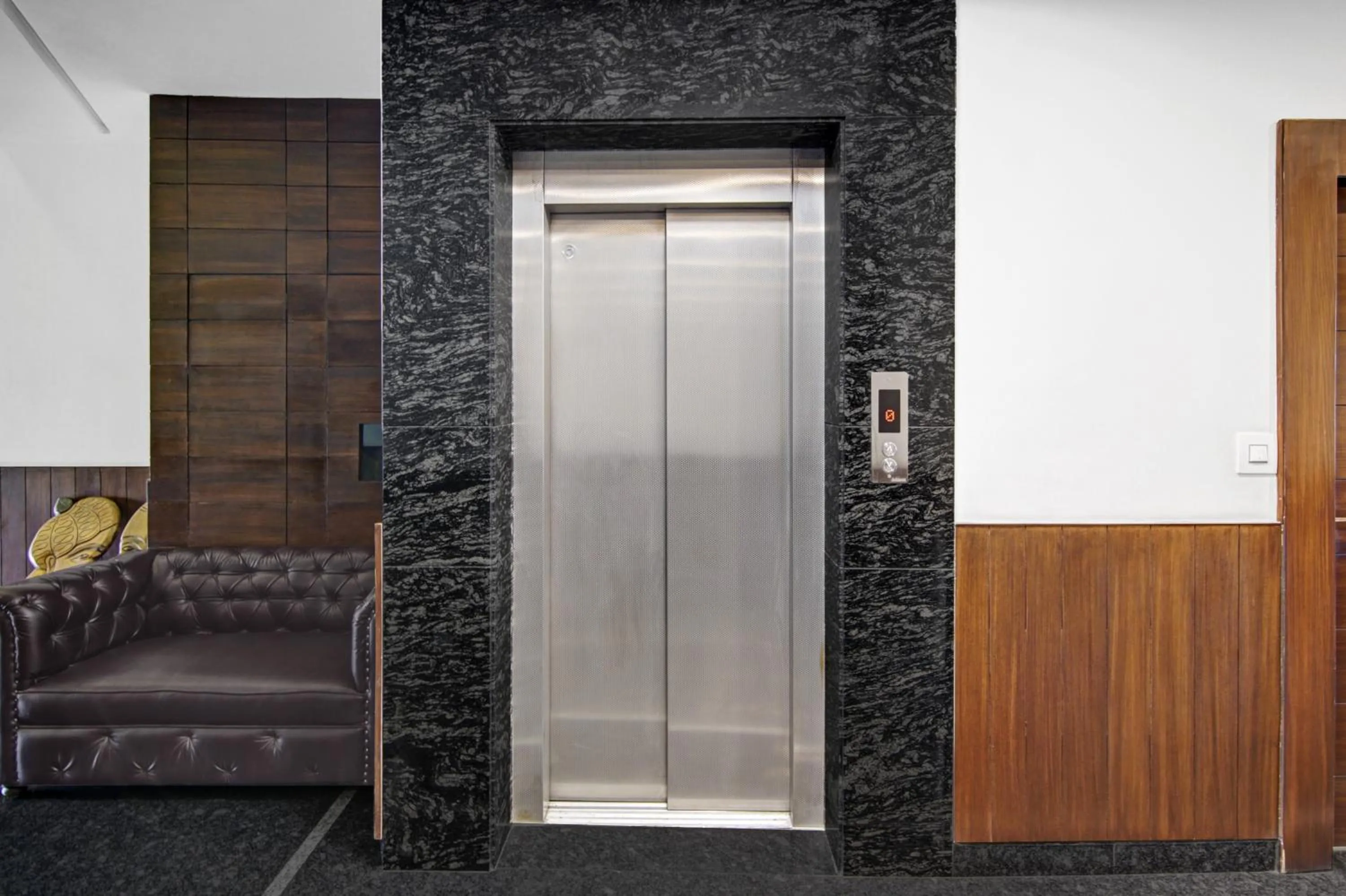 Hotel Crosswinds West