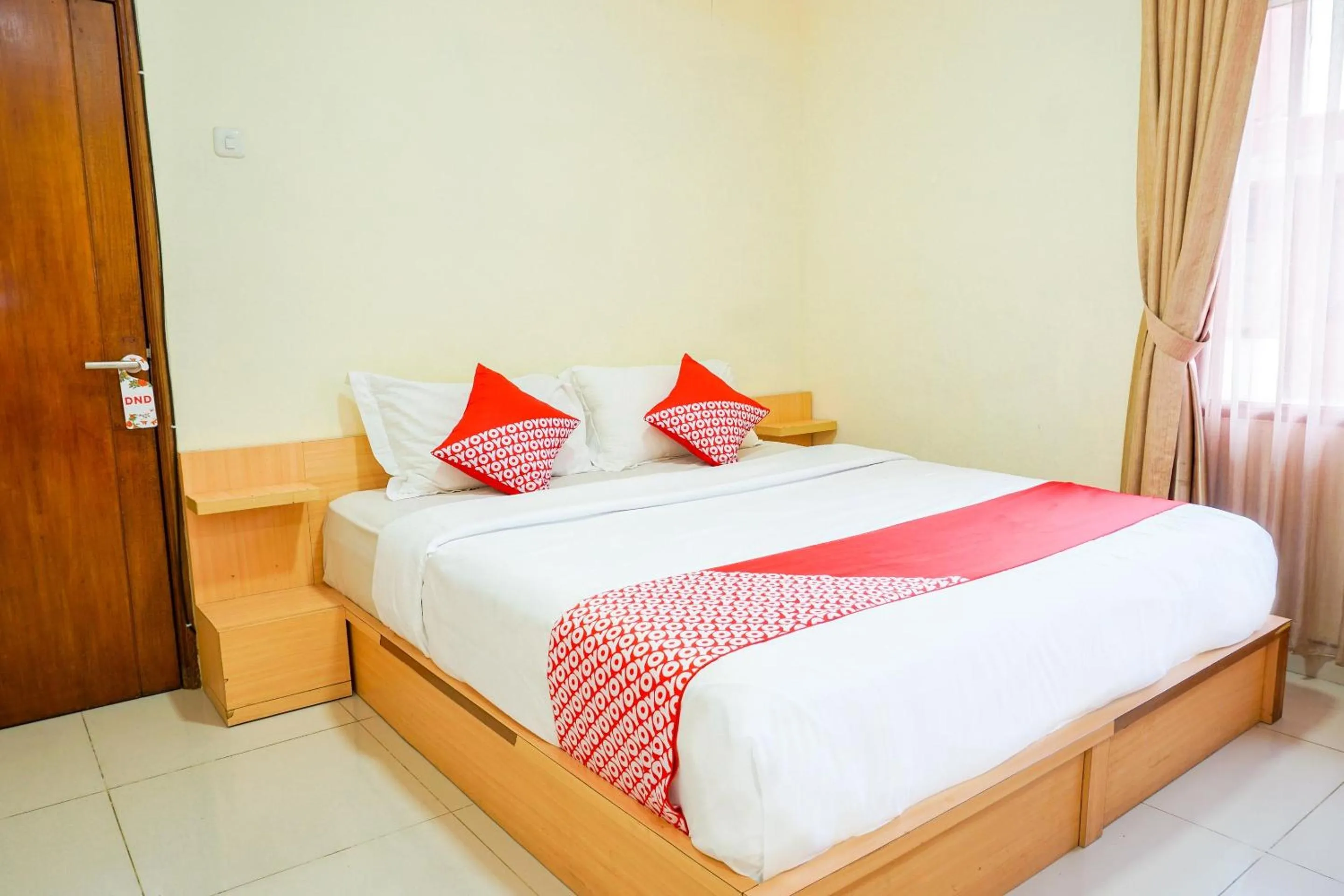 Bedroom, Bed in Hotel O Kebon Jeruk Near Gedung Sate Formerly Kurnia Hotel