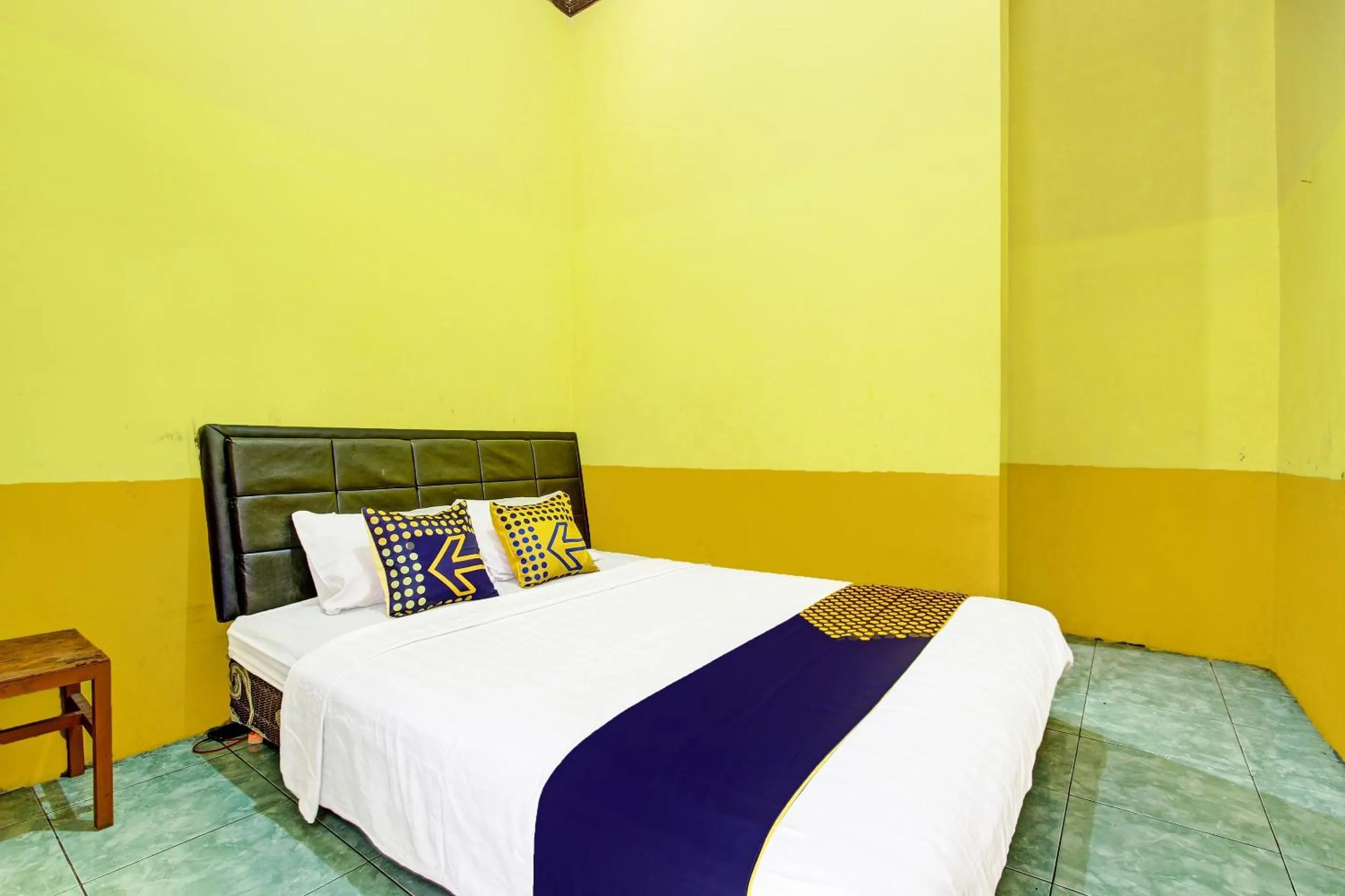 Bedroom, Bed in OYO Life 2546 Griya Widya Syariah