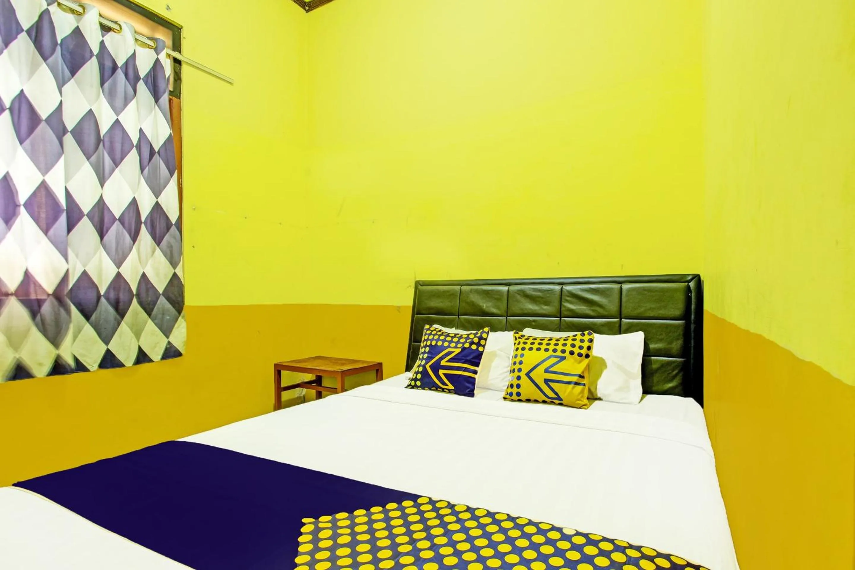 Bedroom, Bed in OYO Life 2546 Griya Widya Syariah