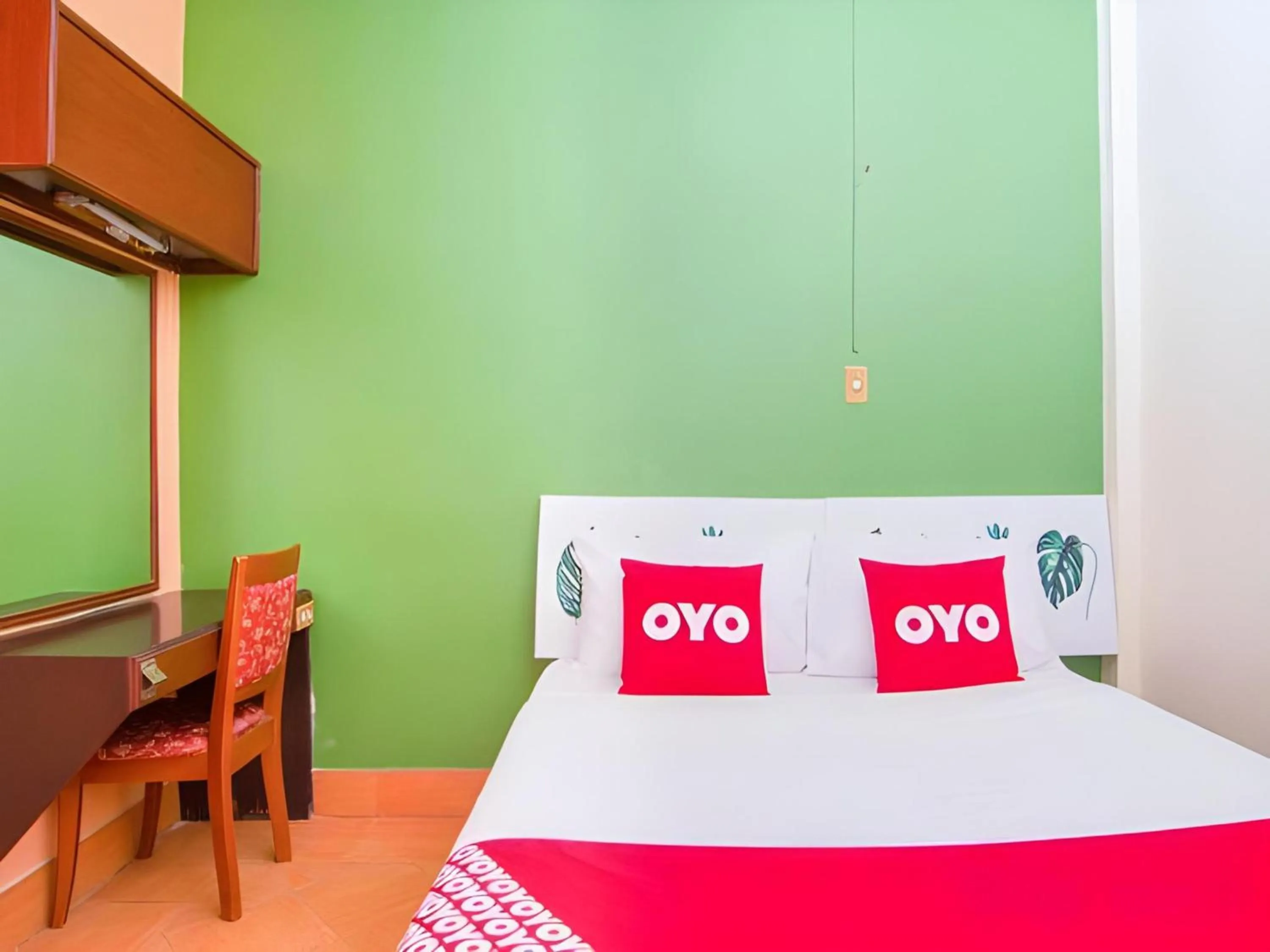 Bedroom, Bed in OYO 534 Phasuk Hotel