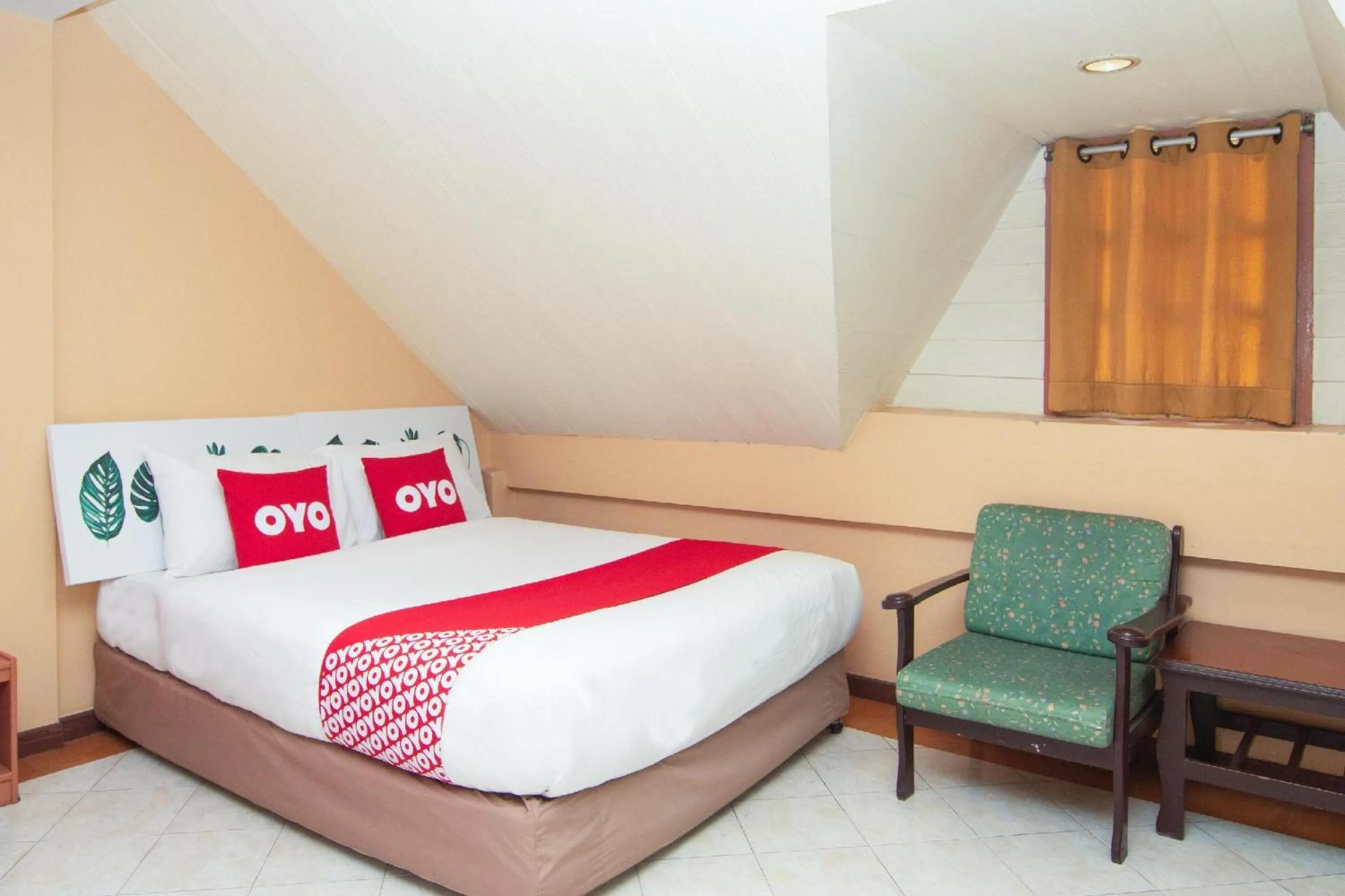 Bedroom, Bed in OYO 534 Phasuk Hotel